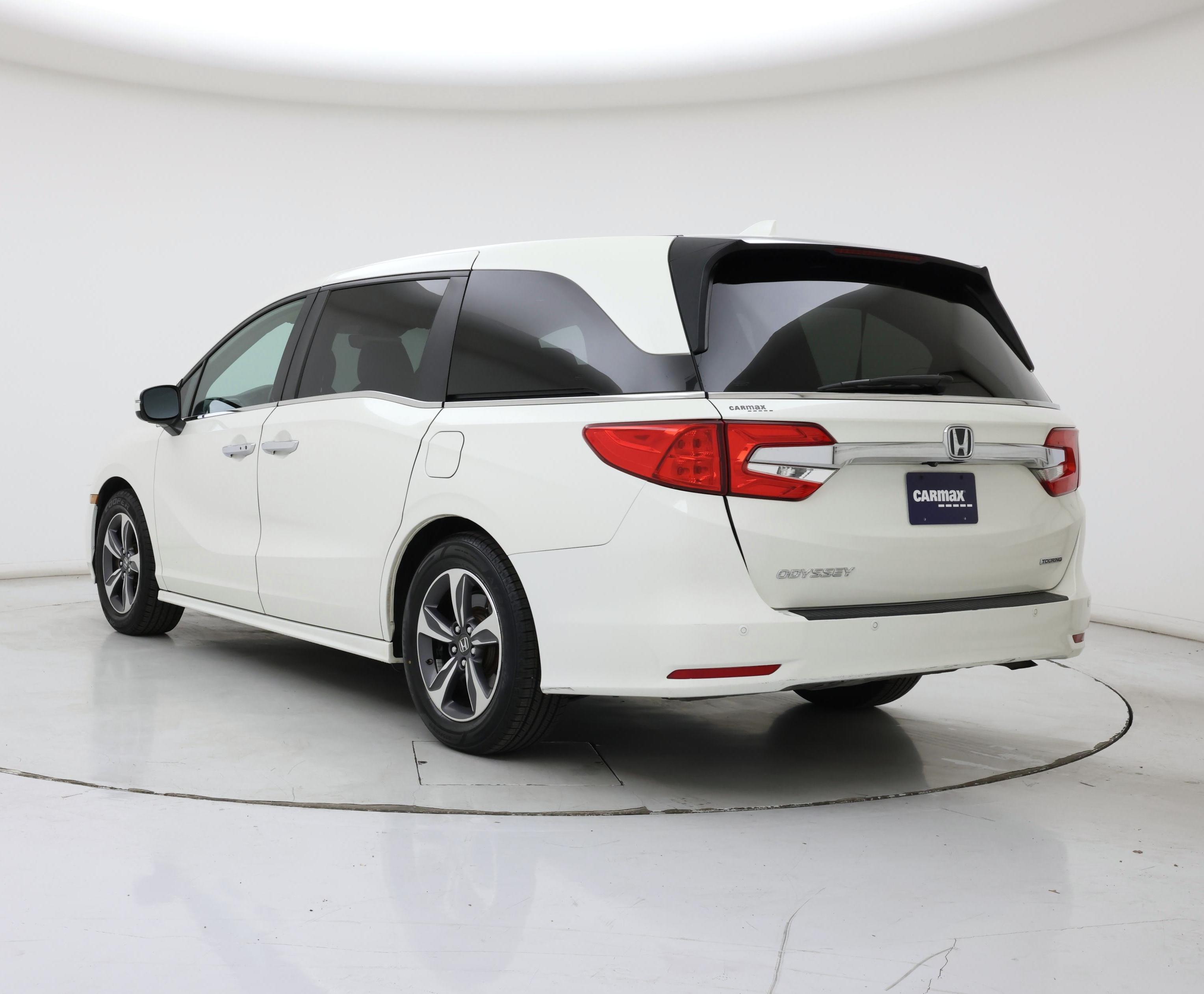 Thumbnail: 2019 Honda Odyssey - 2