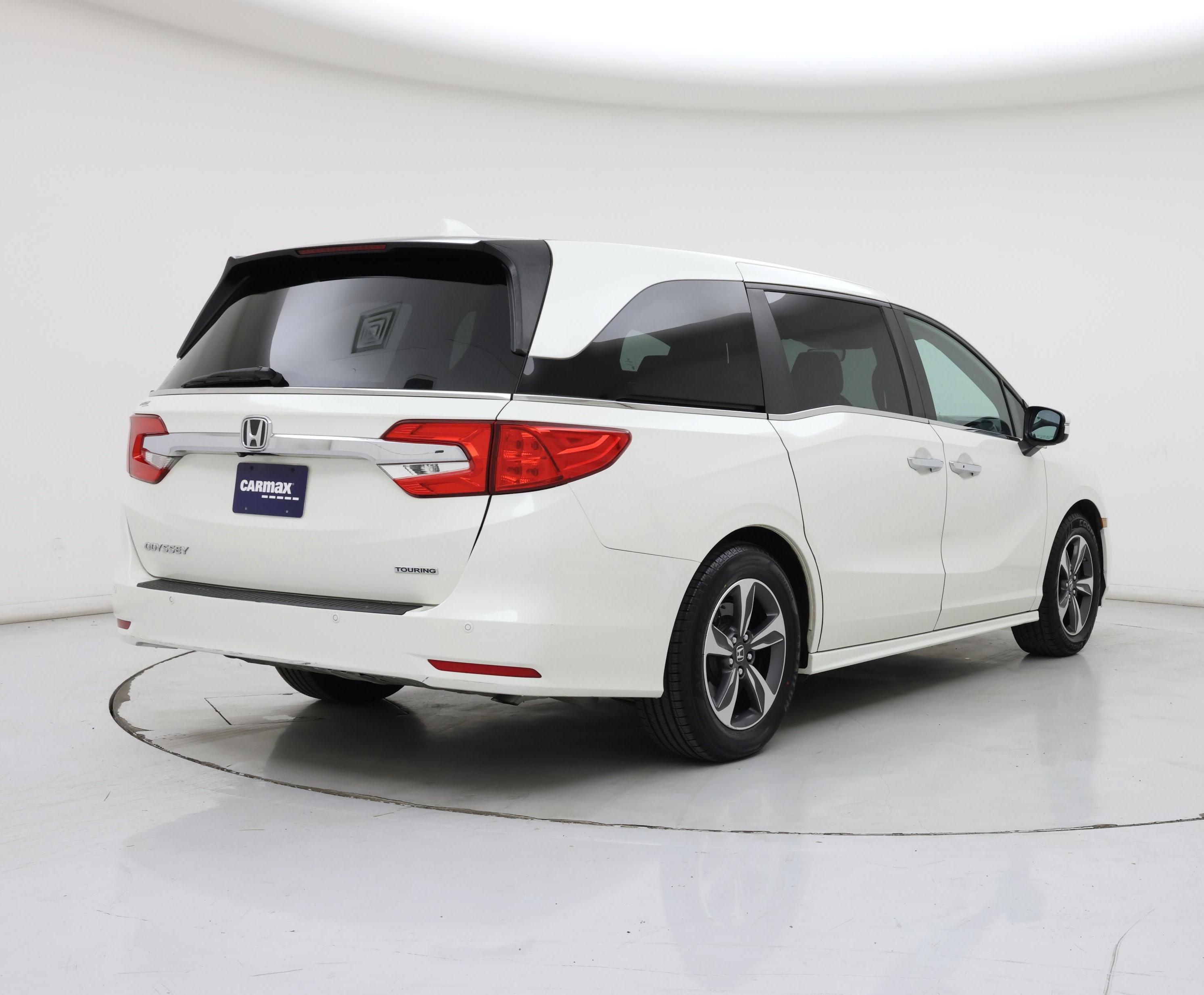 Thumbnail: 2019 Honda Odyssey - 8