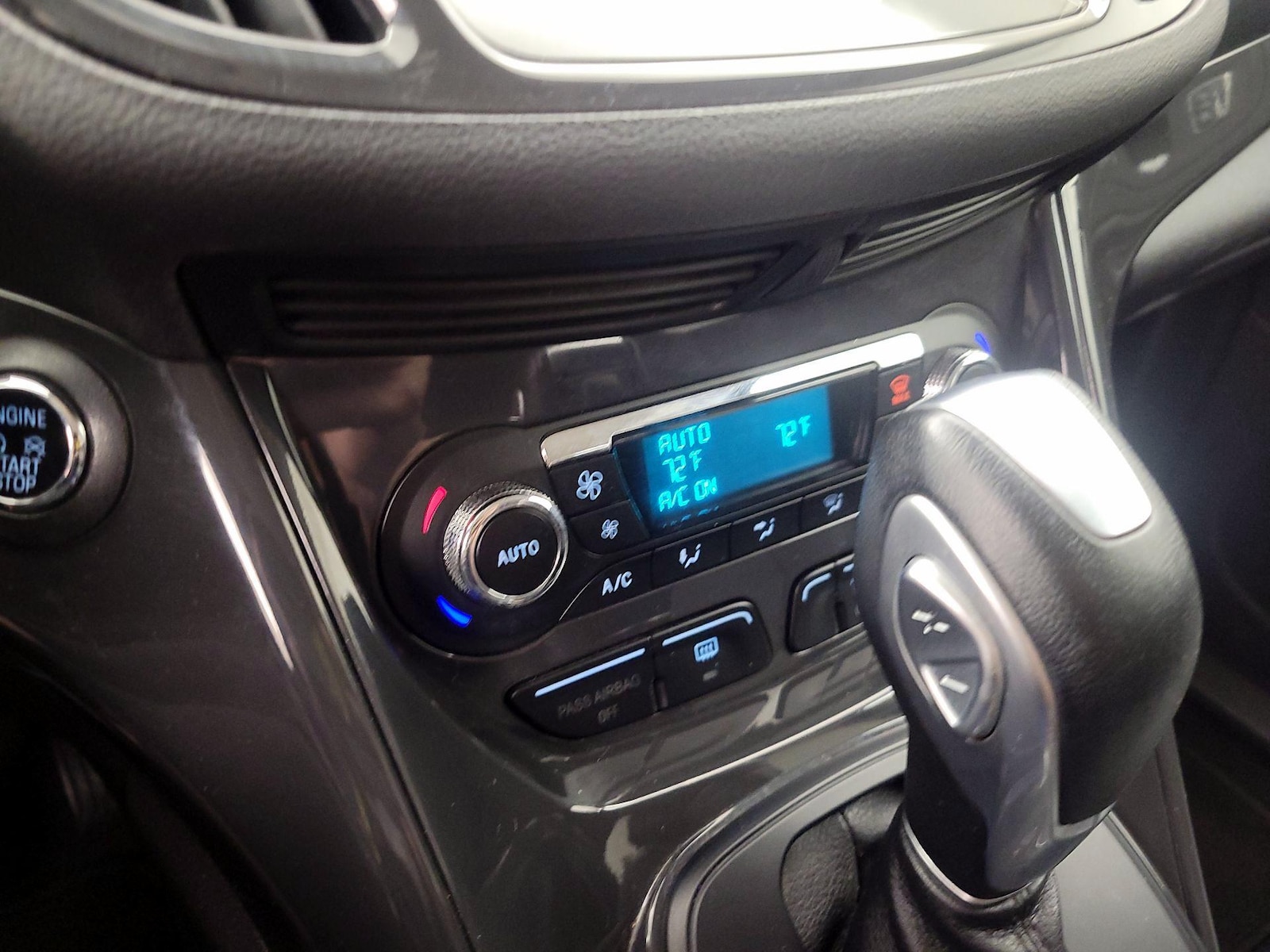 2014 Ford Escape Titanium - Photo 17