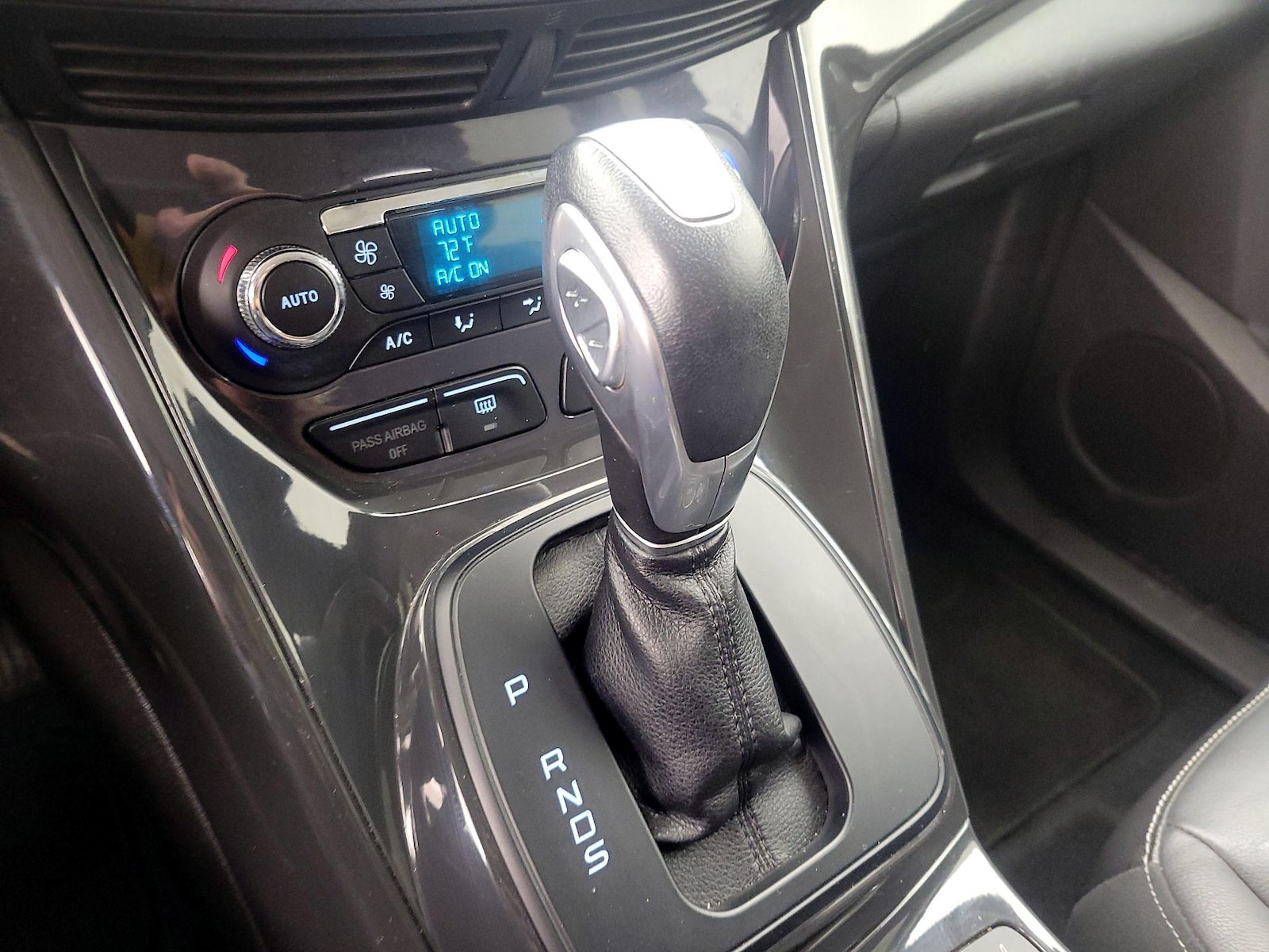 2014 Ford Escape Titanium - Photo 18