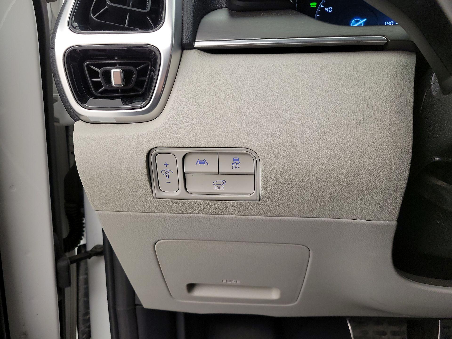 Thumbnail: 2023 Kia Sorento - 13