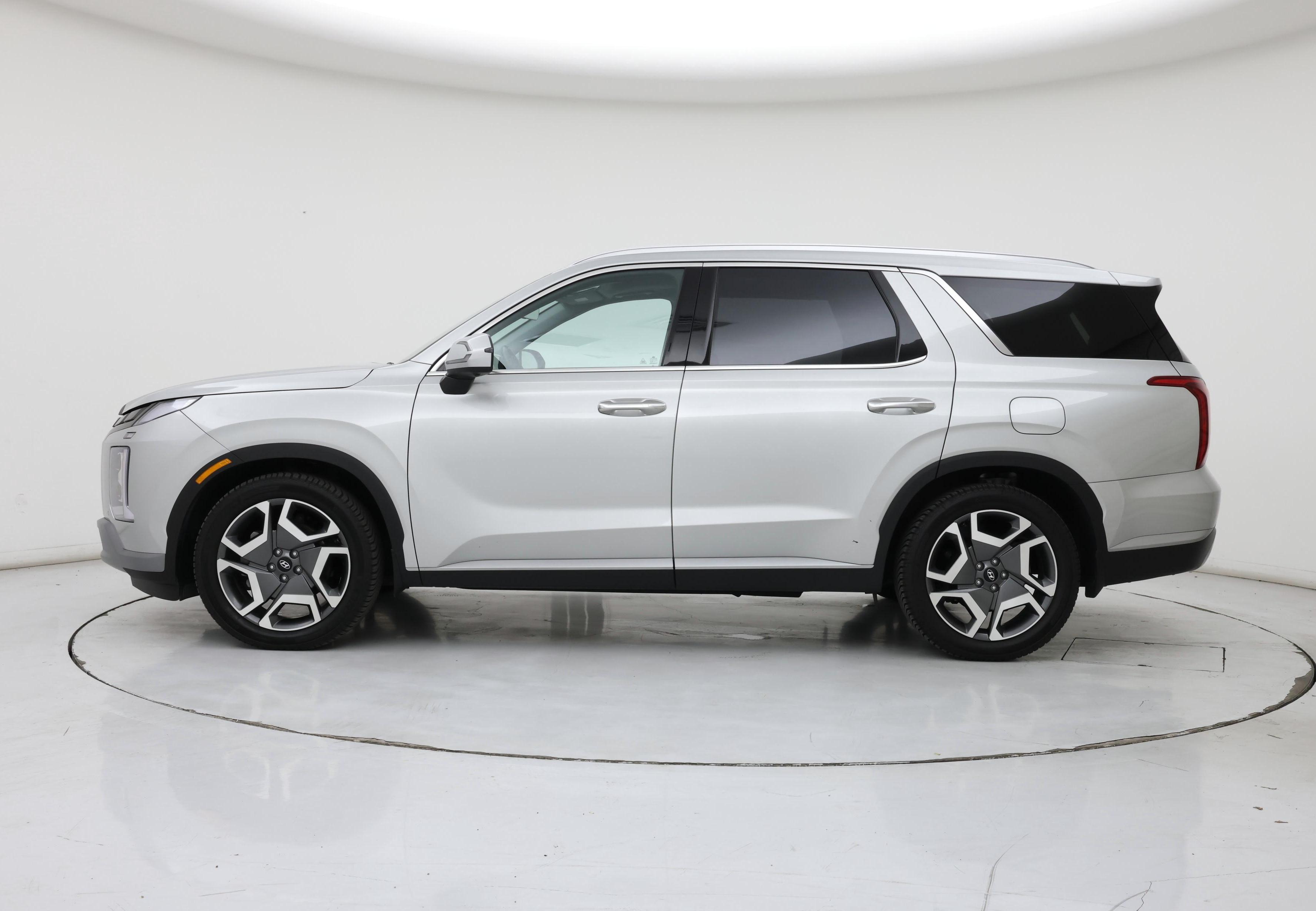 Thumbnail: 2023 Hyundai Palisade - 3
