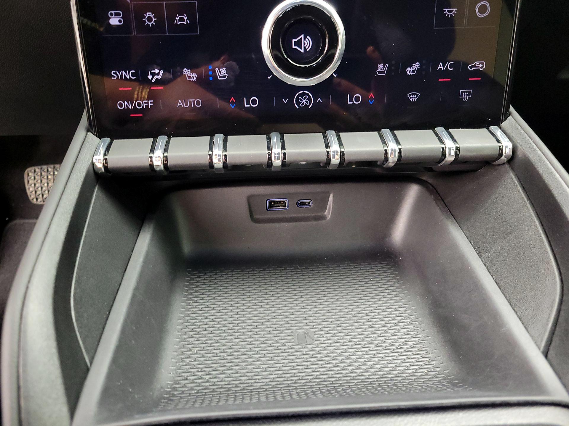 Thumbnail: 2025 GMC Terrain - 18