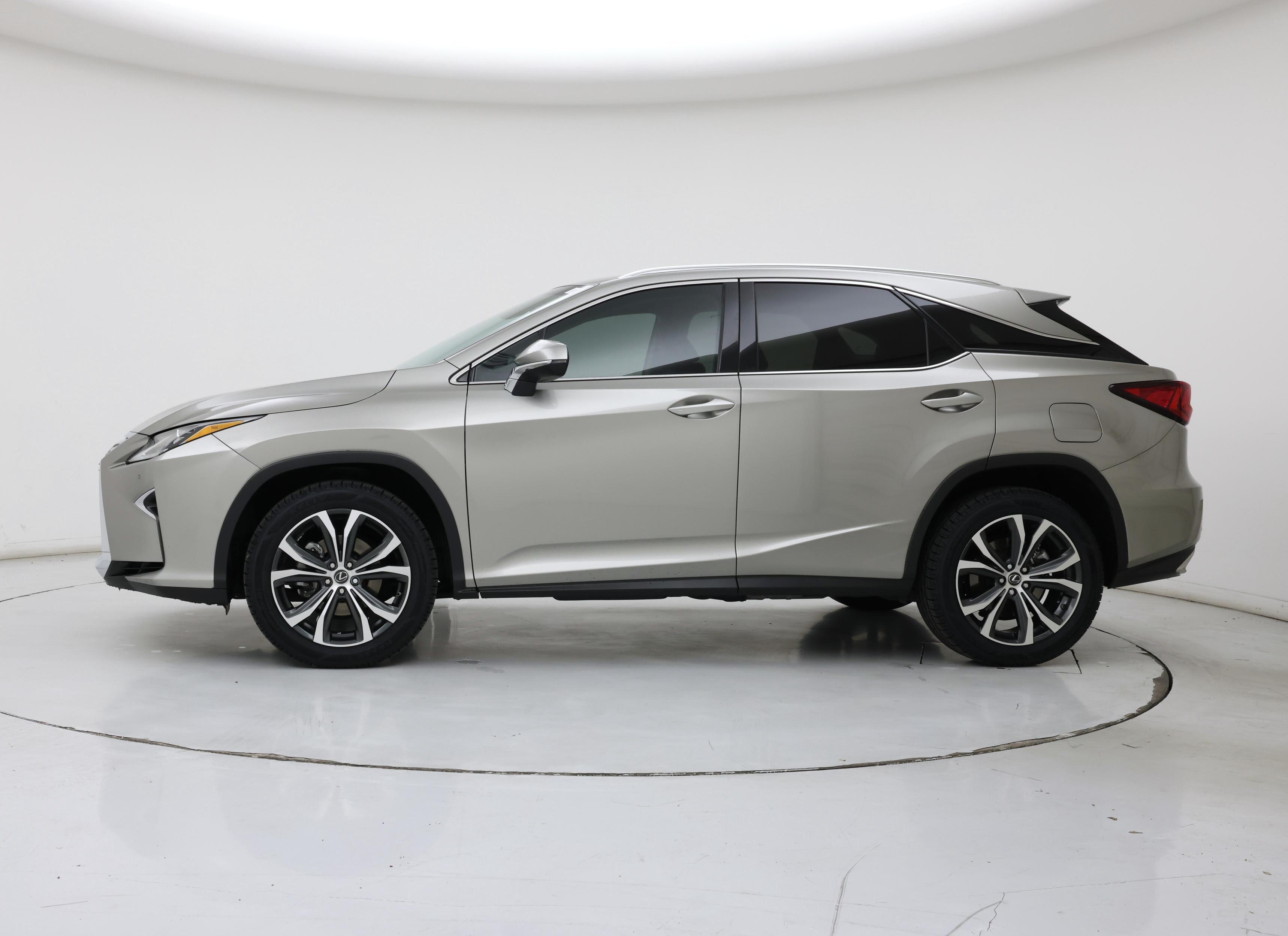 Thumbnail: 2018 Lexus RX - 3