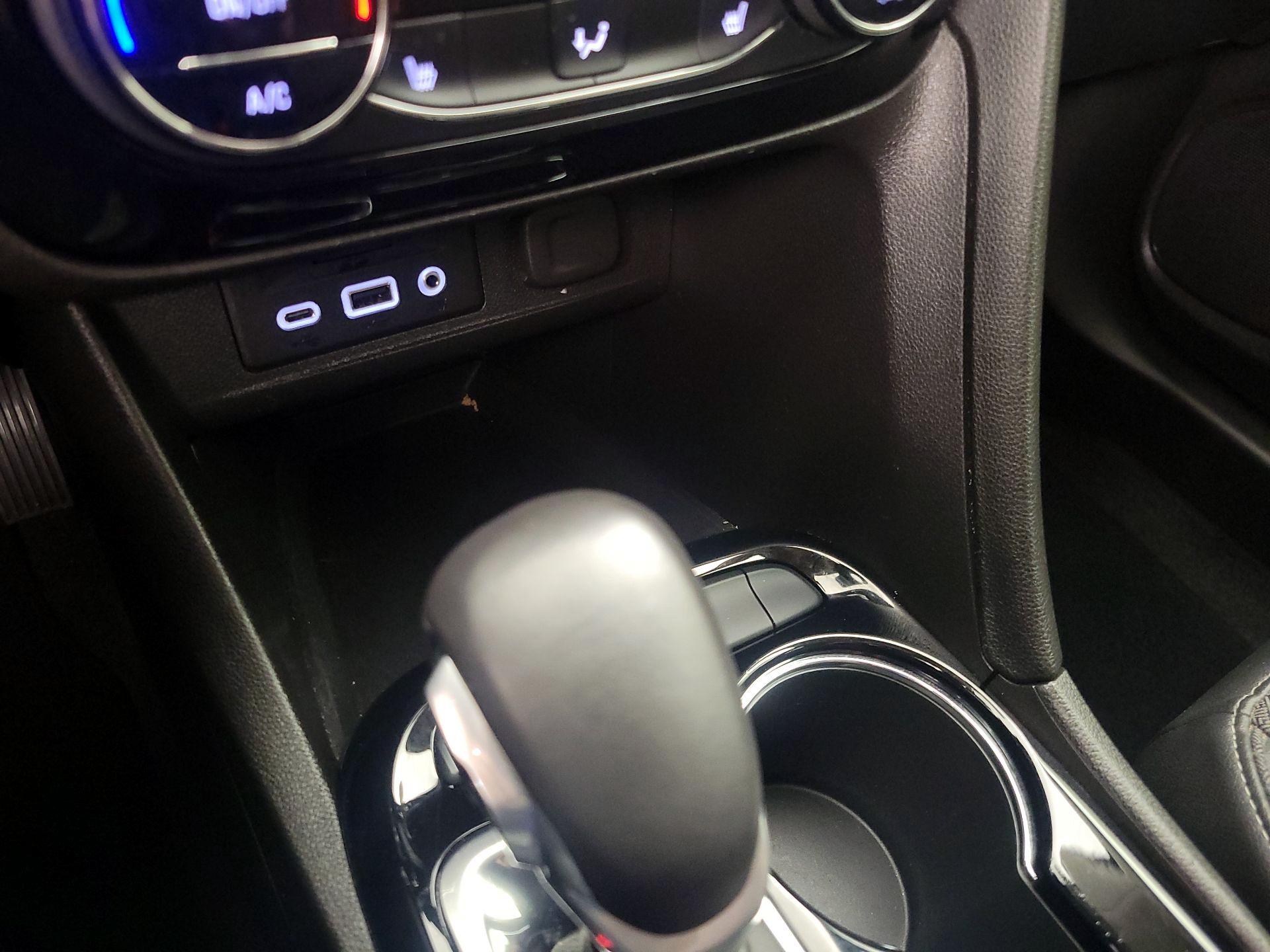 Thumbnail: 2020 Buick Encore GX - 18