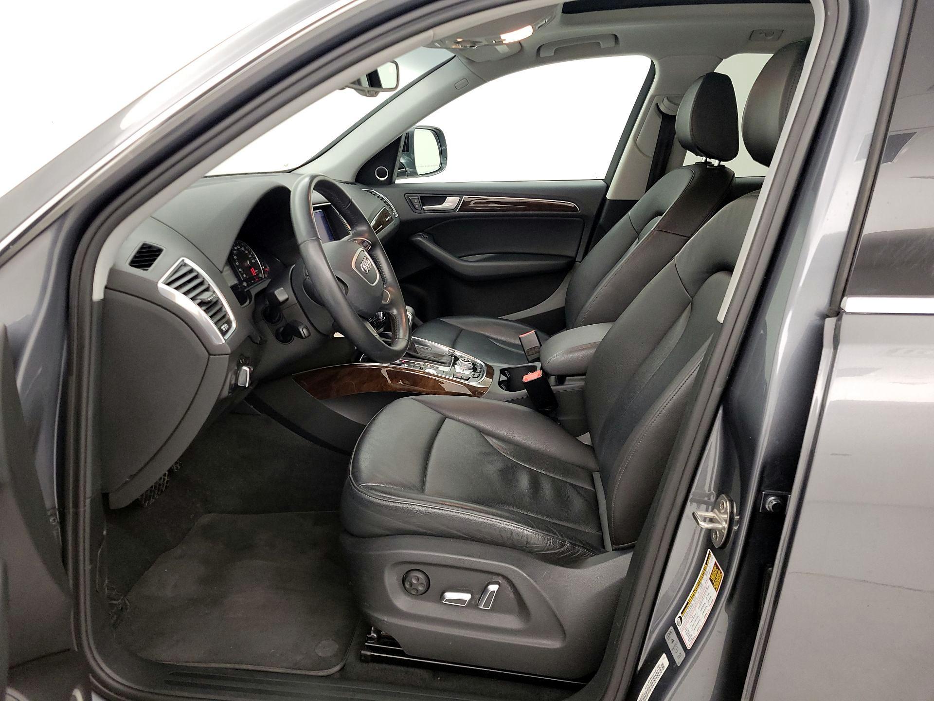 Thumbnail: 2016 Audi Q5 - 11