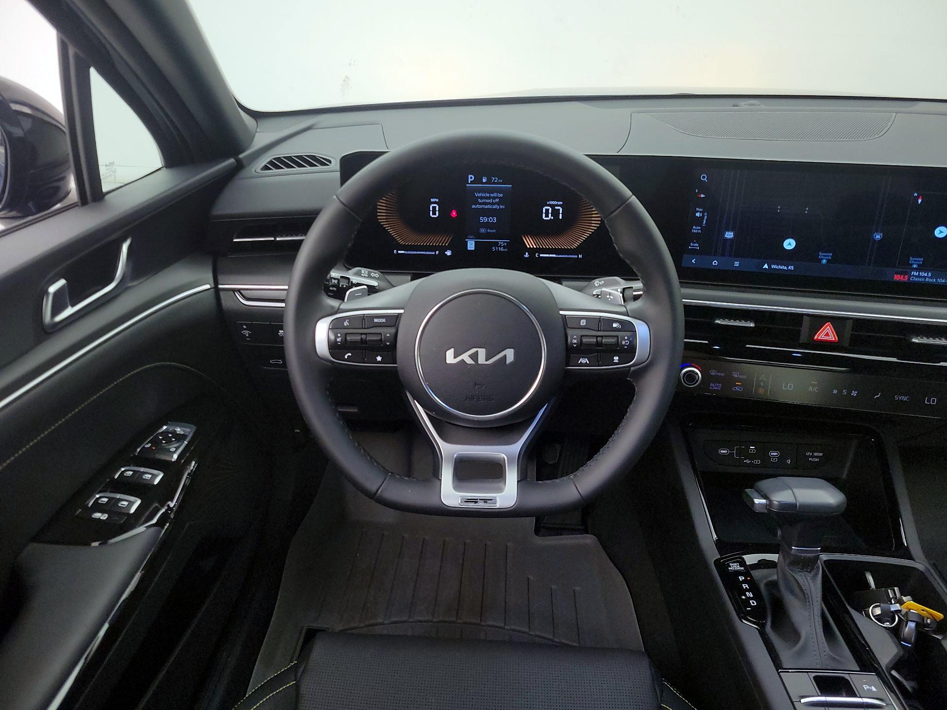 Thumbnail: 2025 Kia K5 - 10