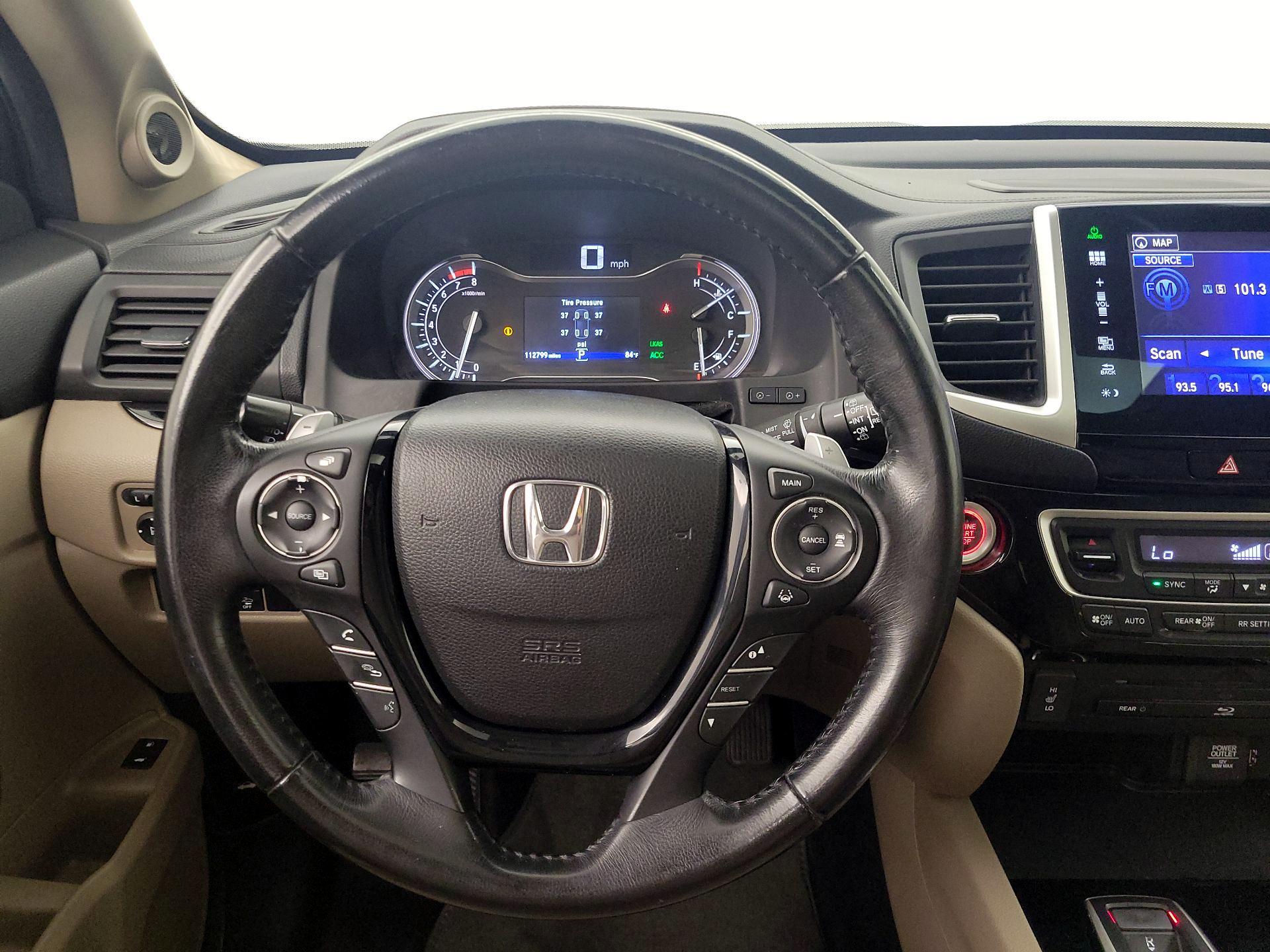 Thumbnail: 2016 Honda Pilot - 10
