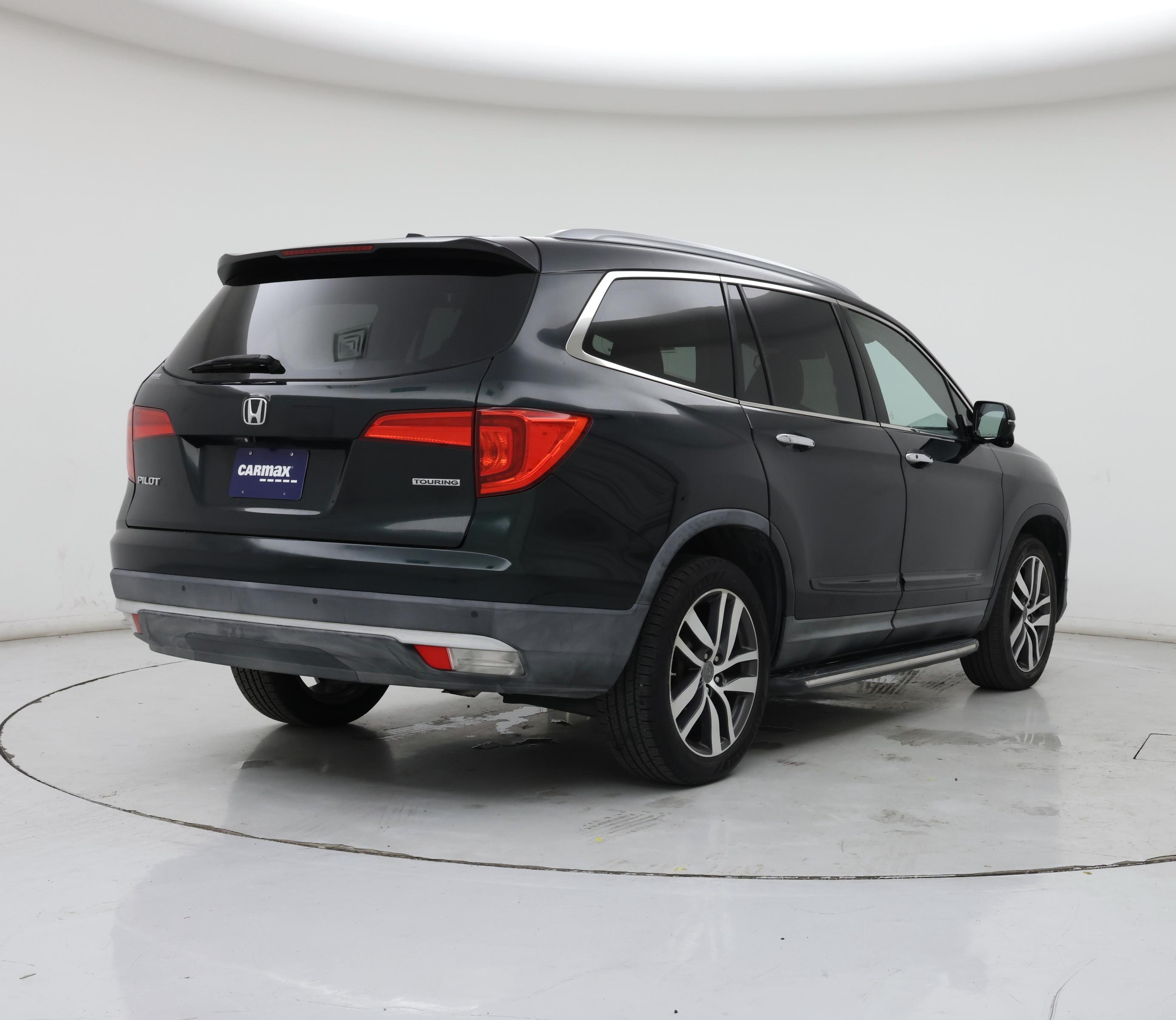 Thumbnail: 2016 Honda Pilot - 8