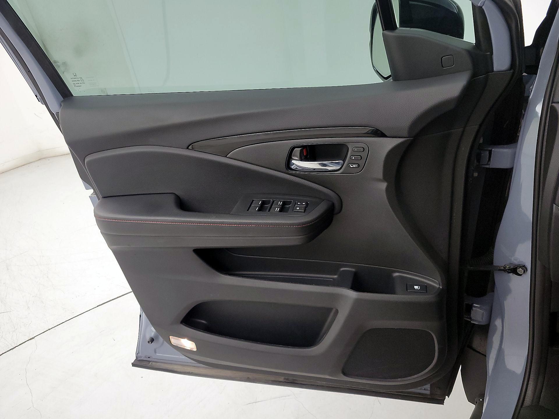 Thumbnail: 2023 Honda Ridgeline - 12