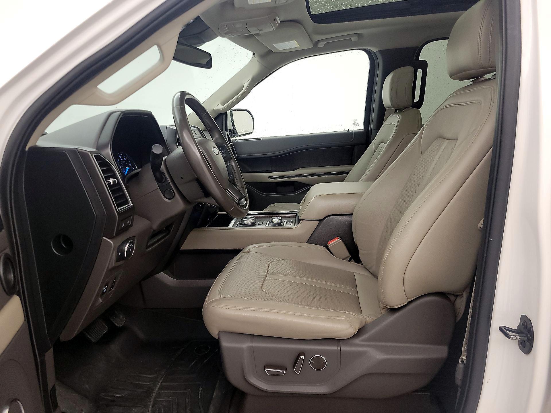 Thumbnail: 2019 Ford Expedition - 11