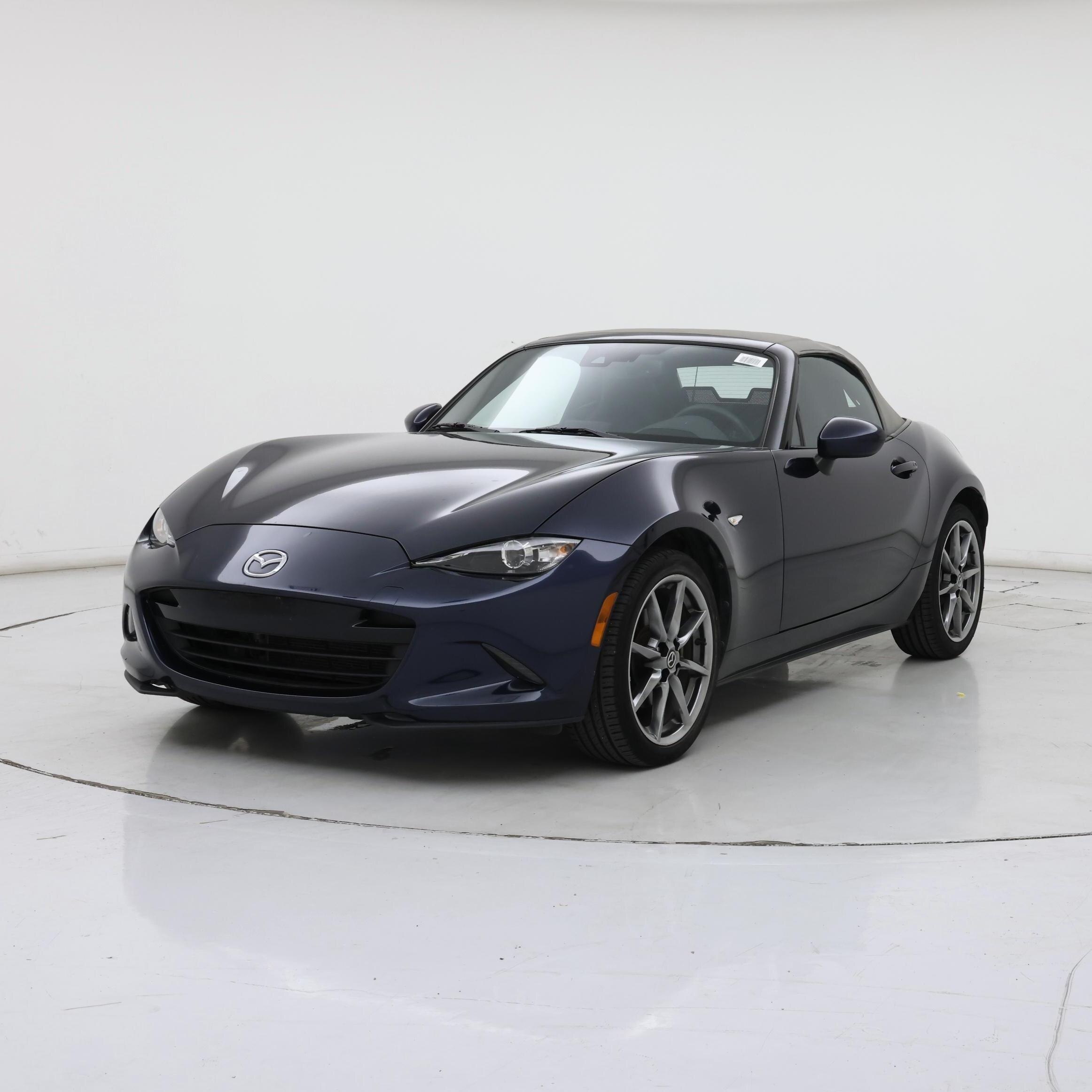 Thumbnail: 2021 Mazda MX-5 Miata - 4