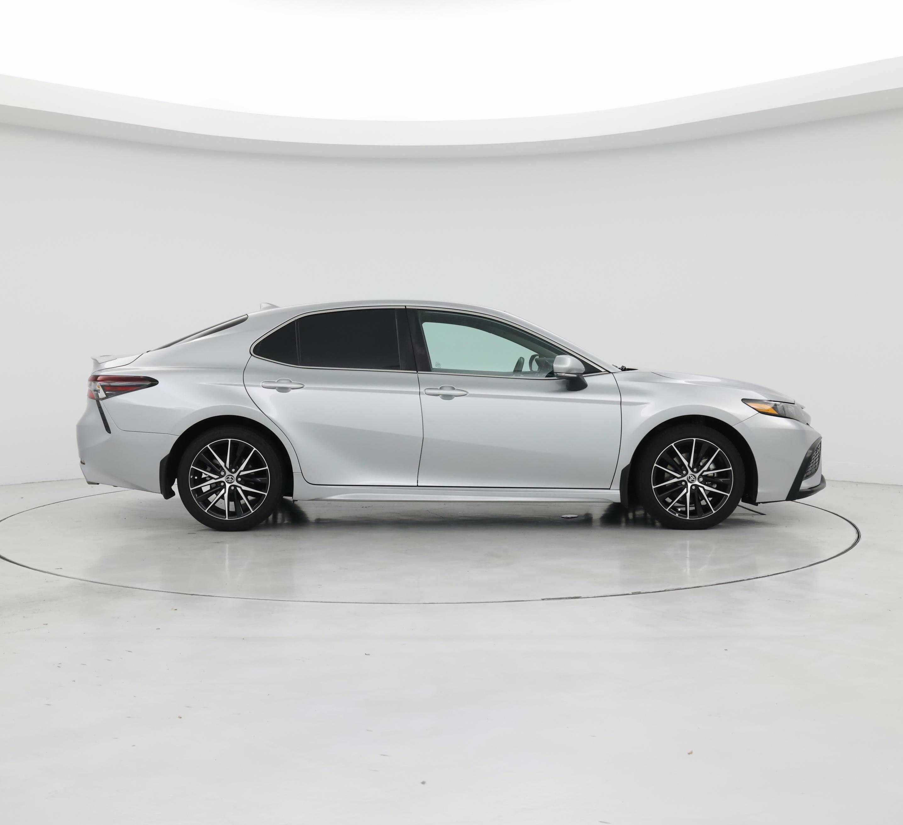 Thumbnail: 2023 Toyota Camry - 7