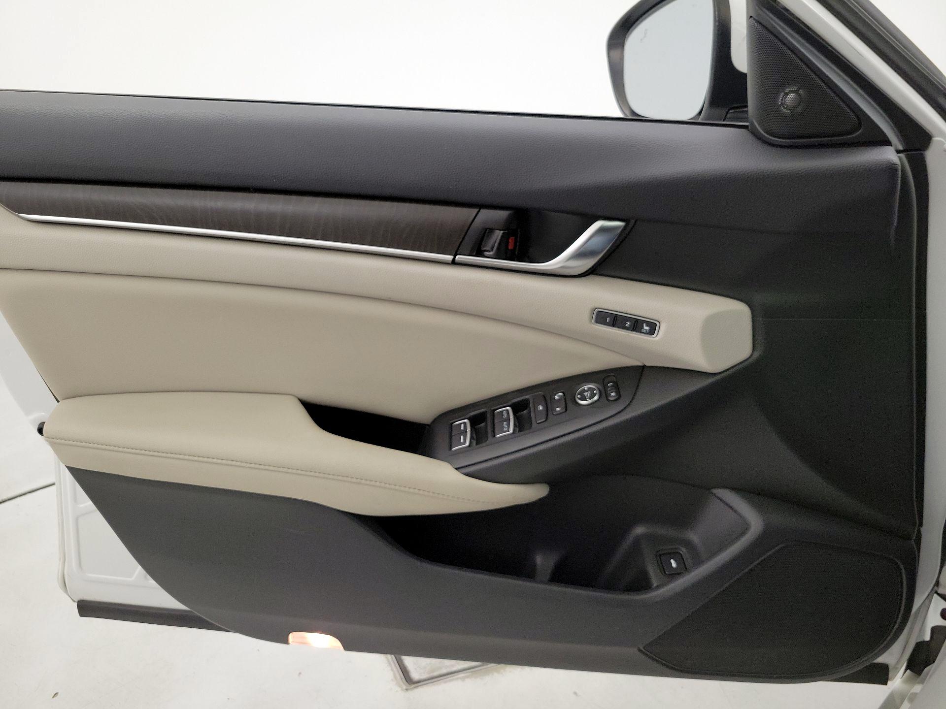 Thumbnail: 2020 Honda Accord - 12