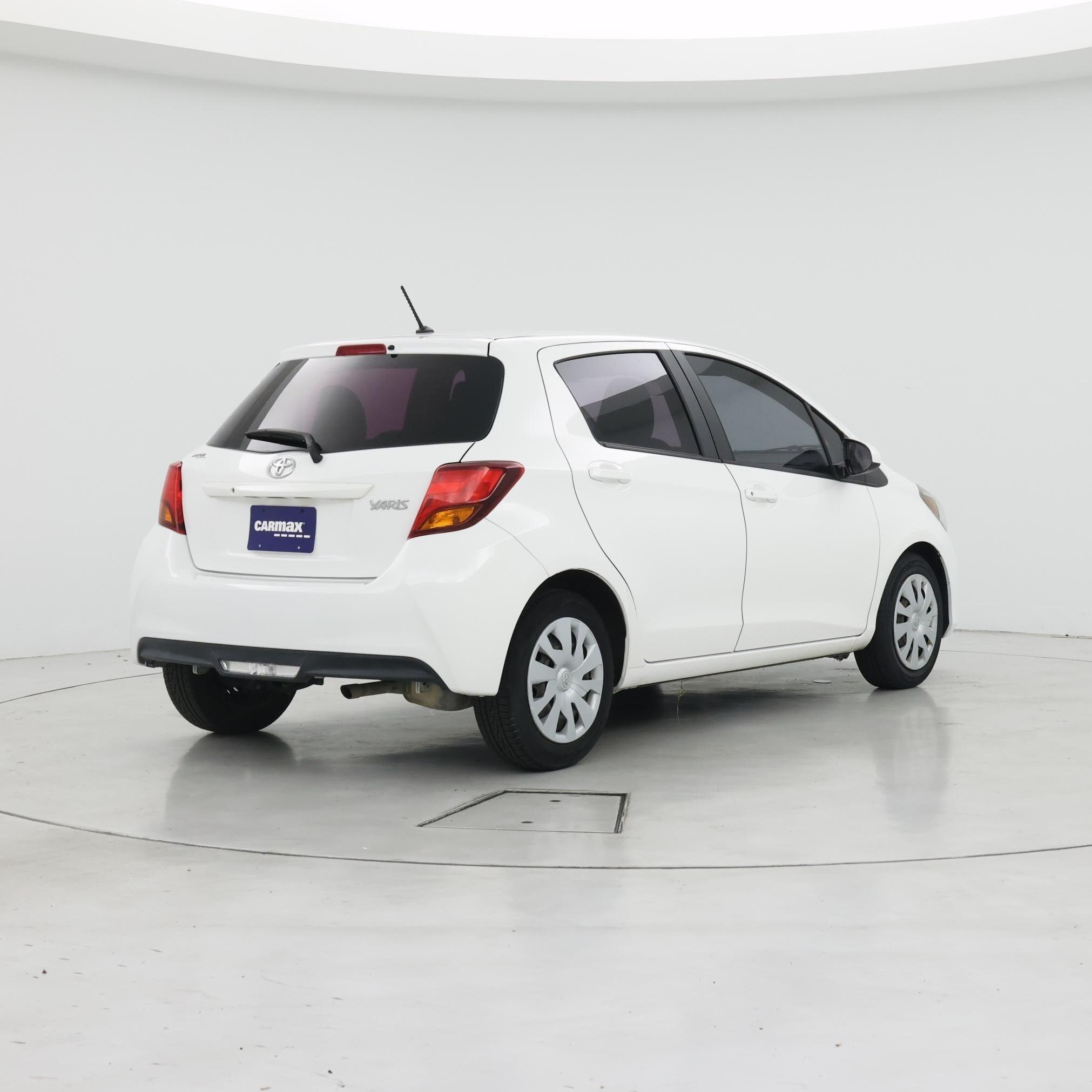 Thumbnail: 2017 Toyota Yaris - 8