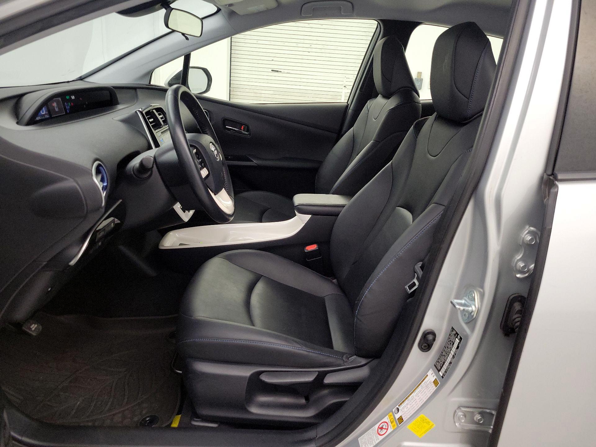 Thumbnail: 2016 Toyota Prius - 11