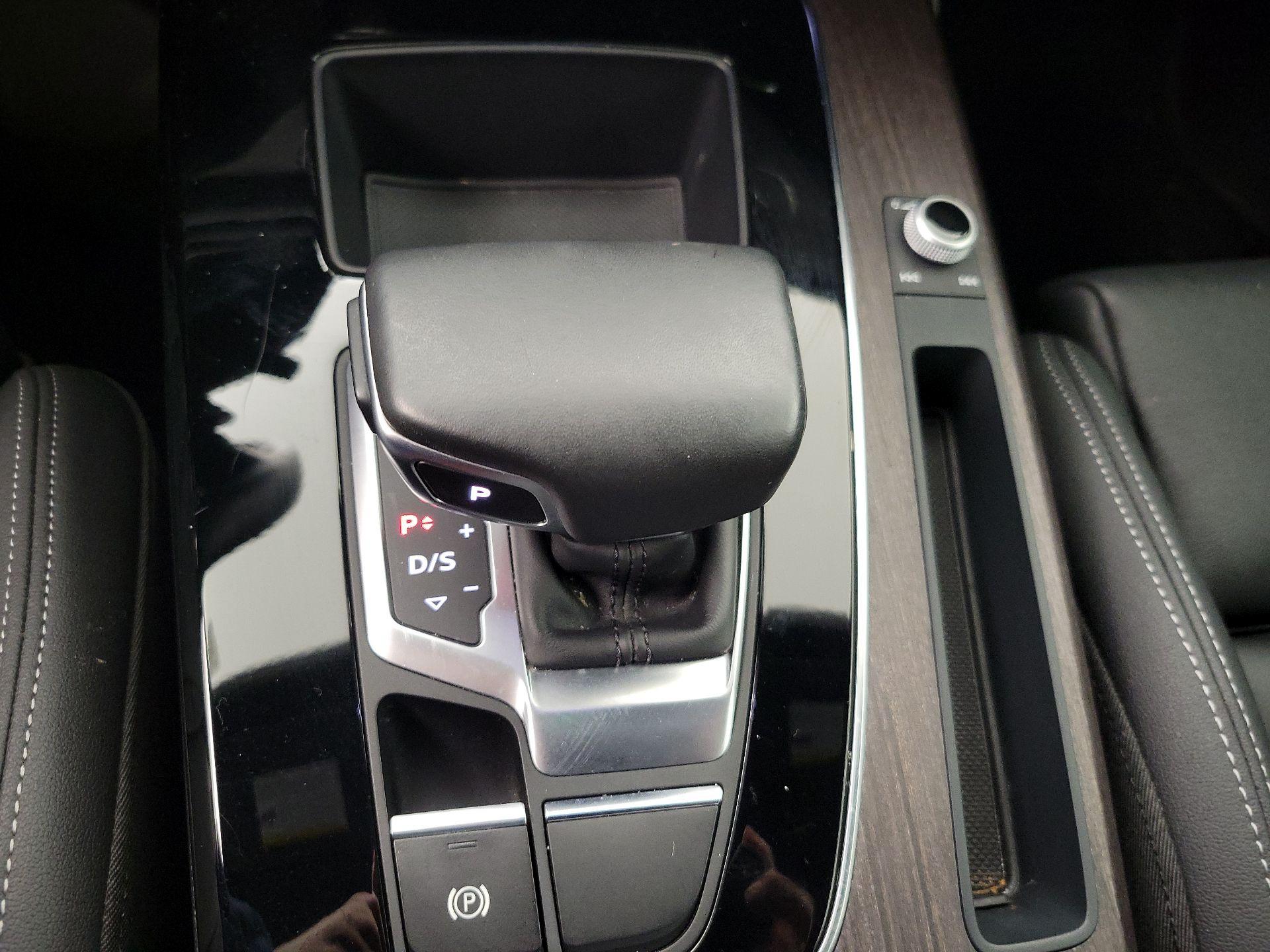 Thumbnail: 2021 Audi Q5 - 16
