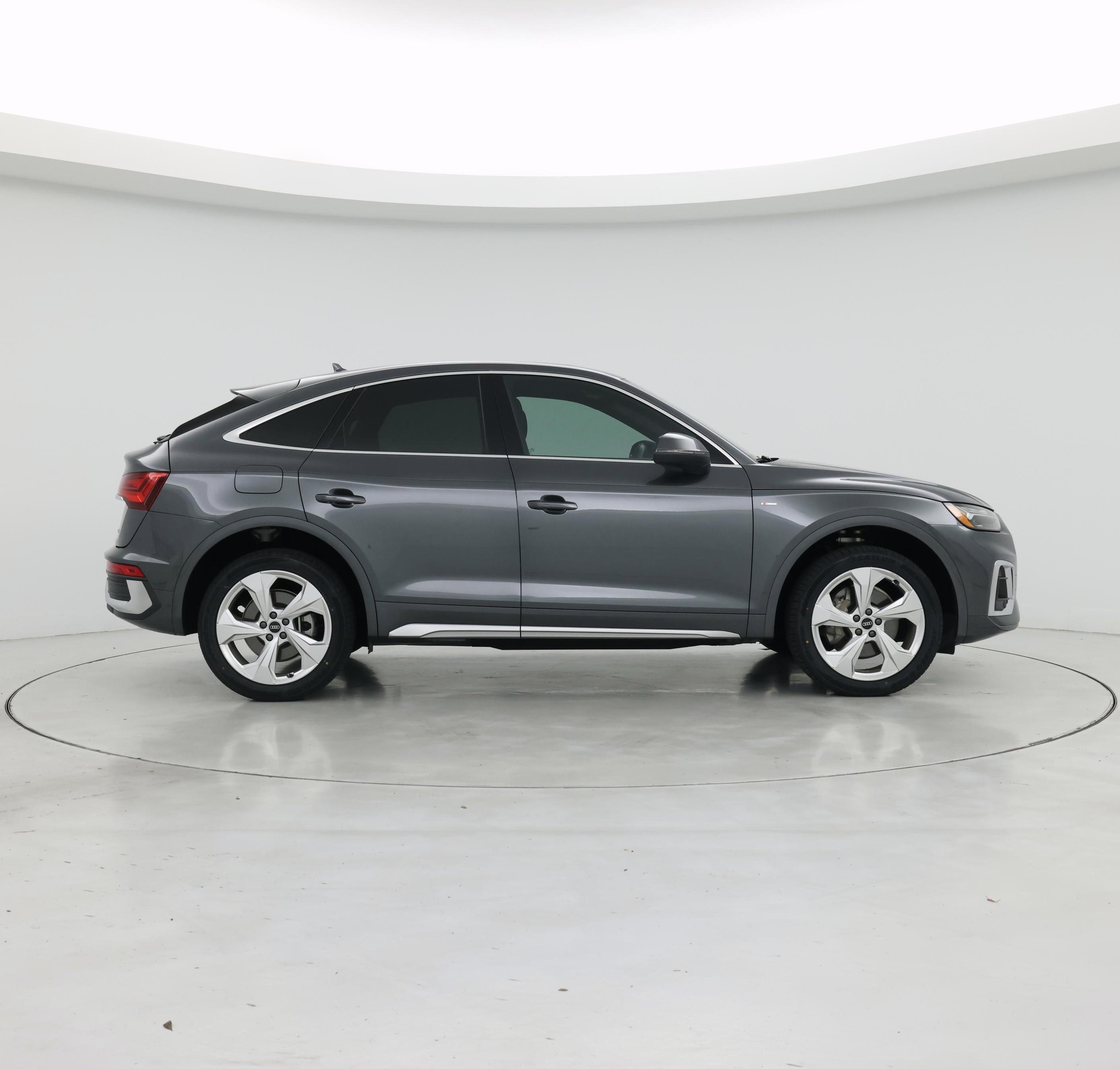 Thumbnail: 2021 Audi Q5 - 7