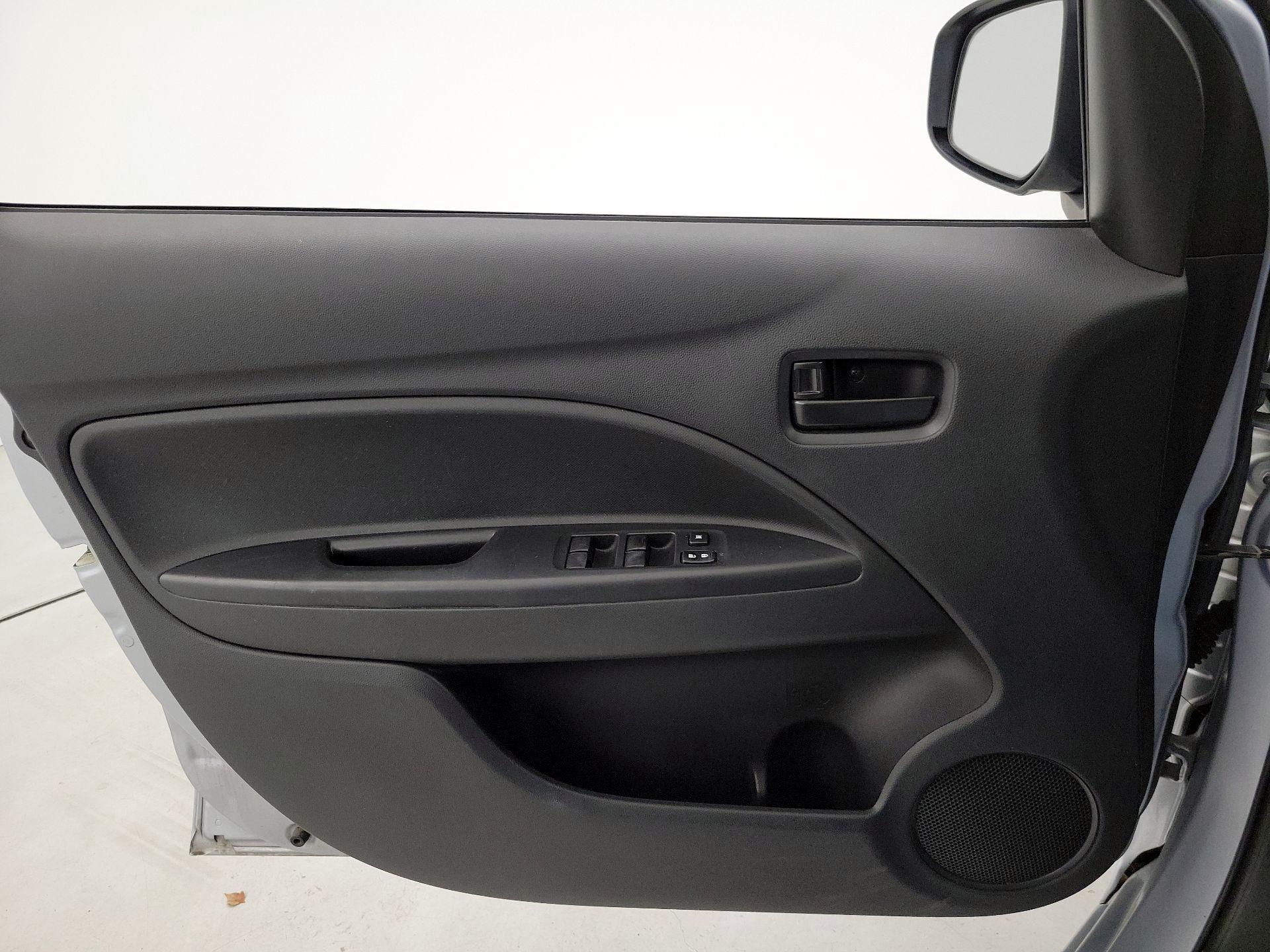 Thumbnail: 2015 Mitsubishi Mirage - 12
