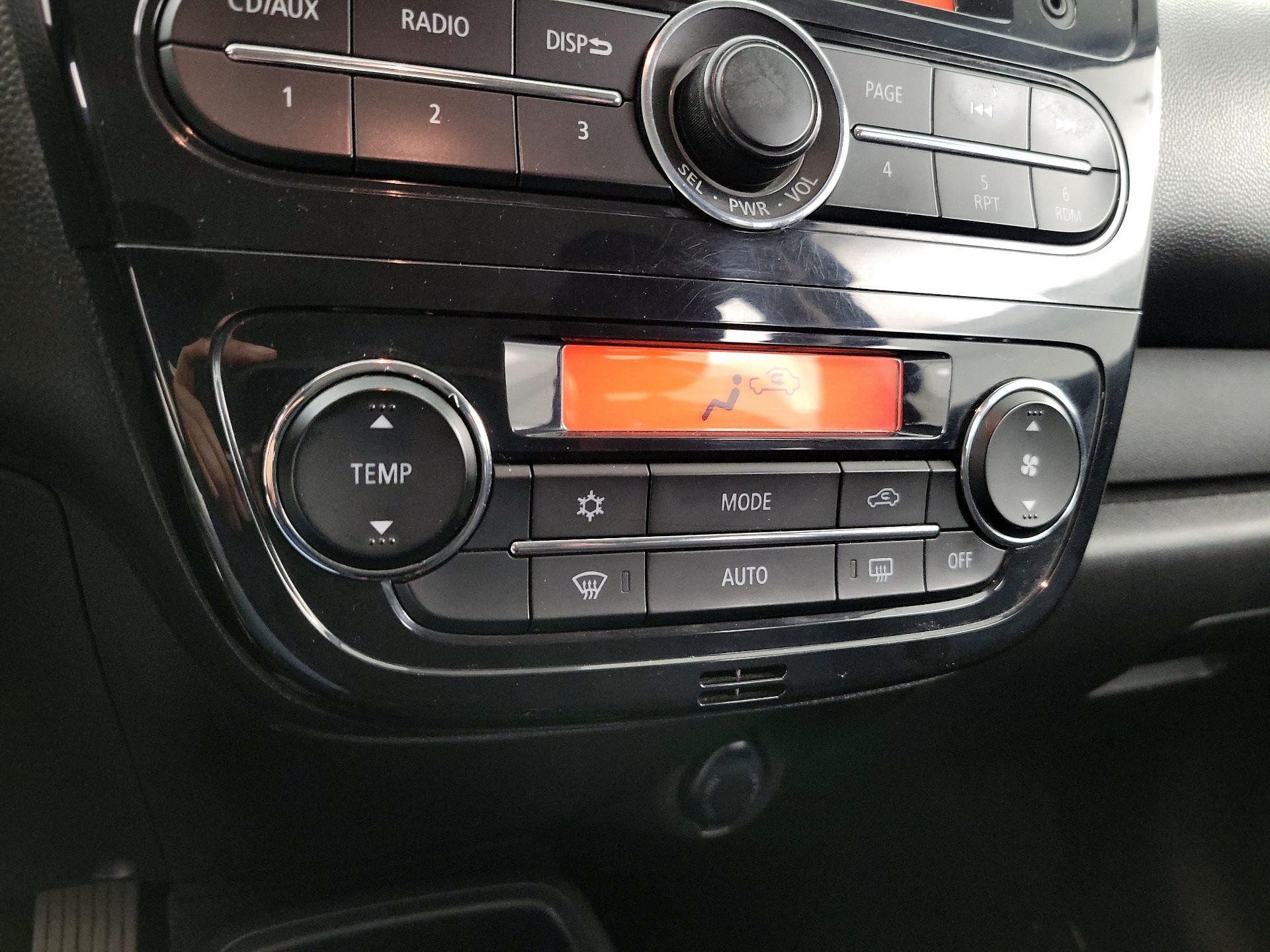 Thumbnail: 2015 Mitsubishi Mirage - 15
