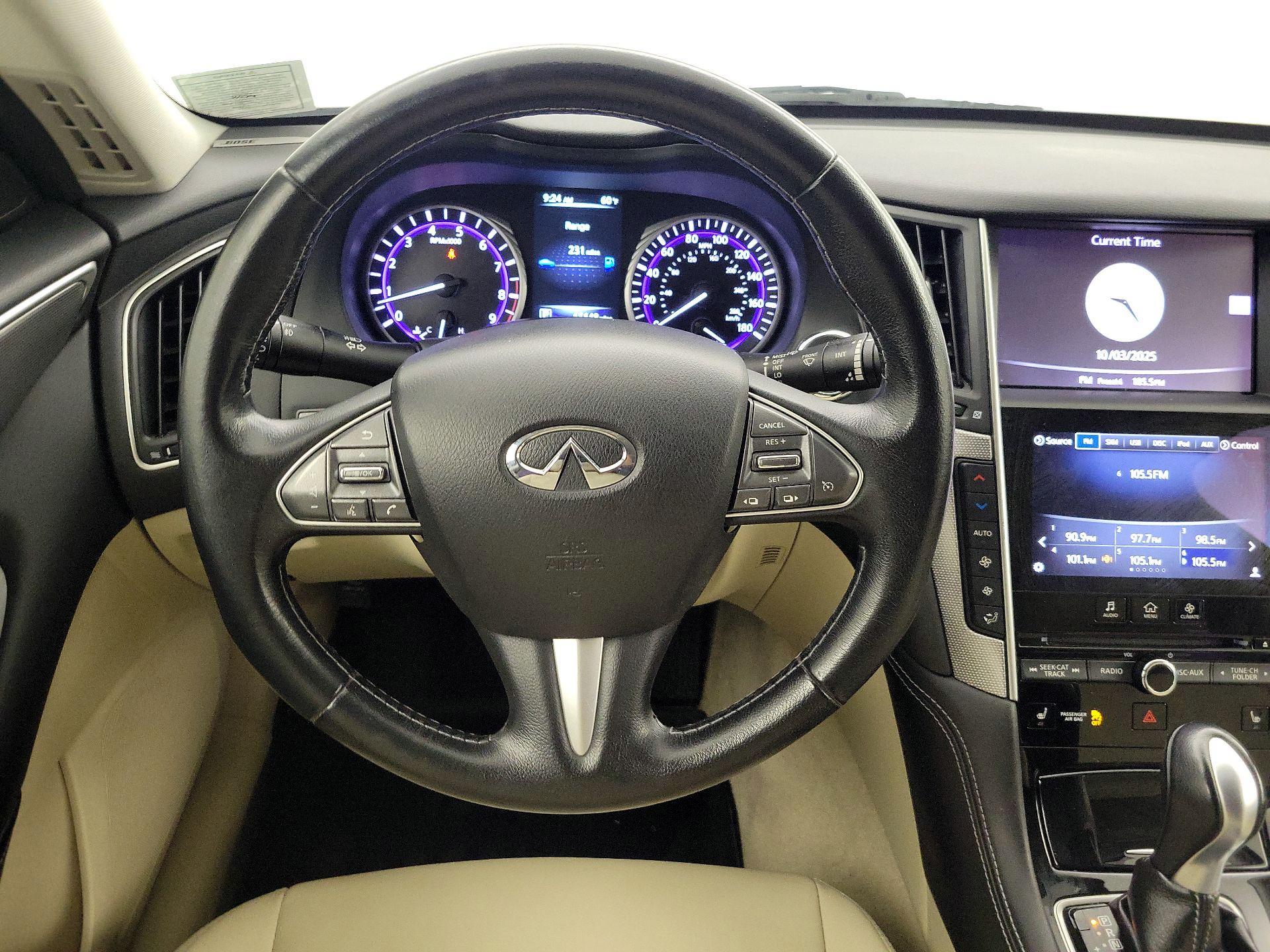Thumbnail: 2015 INFINITI Q50 - 10