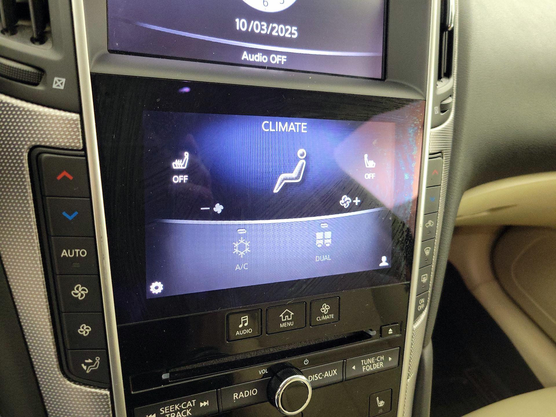 Thumbnail: 2015 INFINITI Q50 - 15