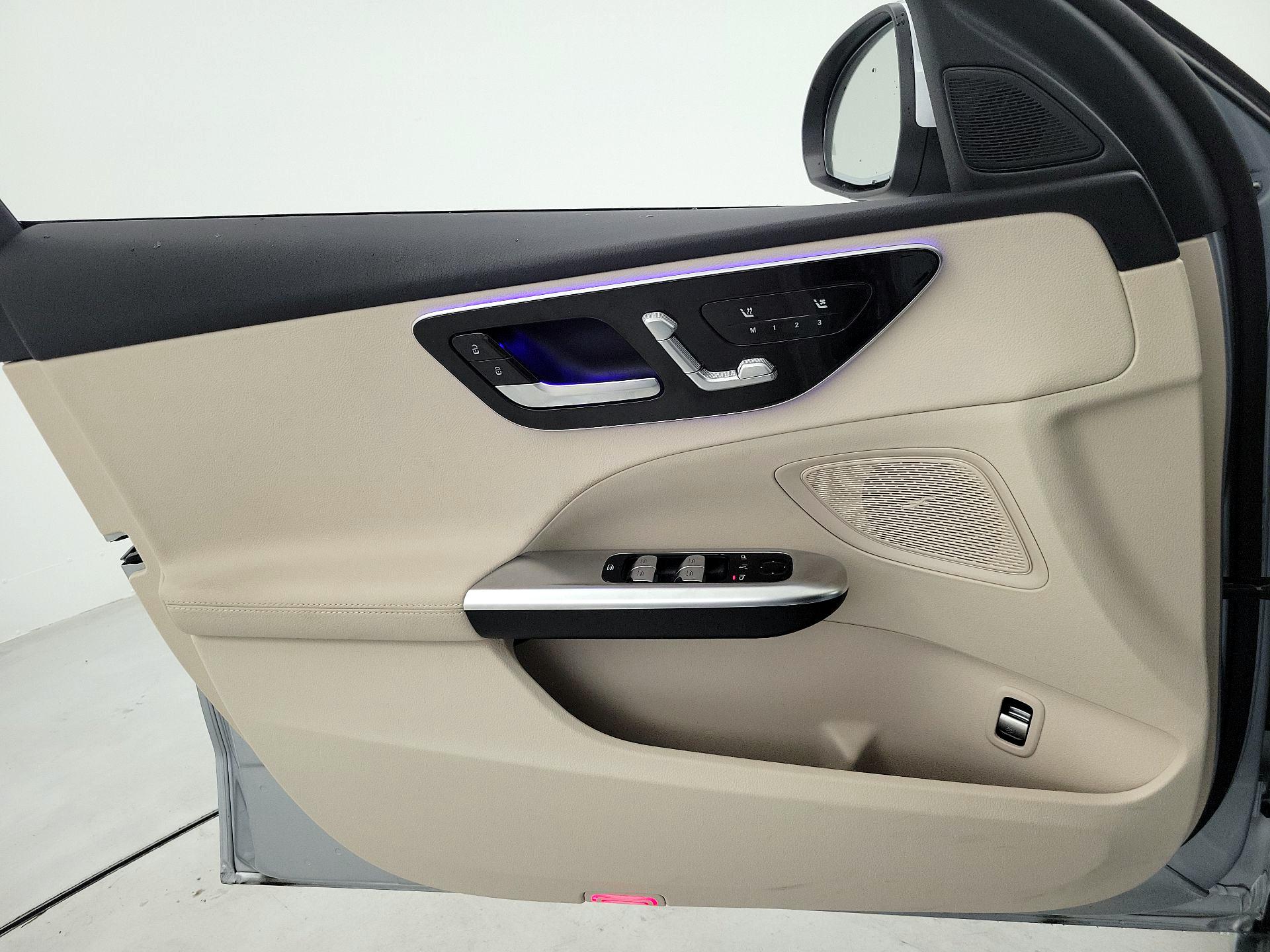 Thumbnail: 2022 Mercedes-Benz C-Class - 12