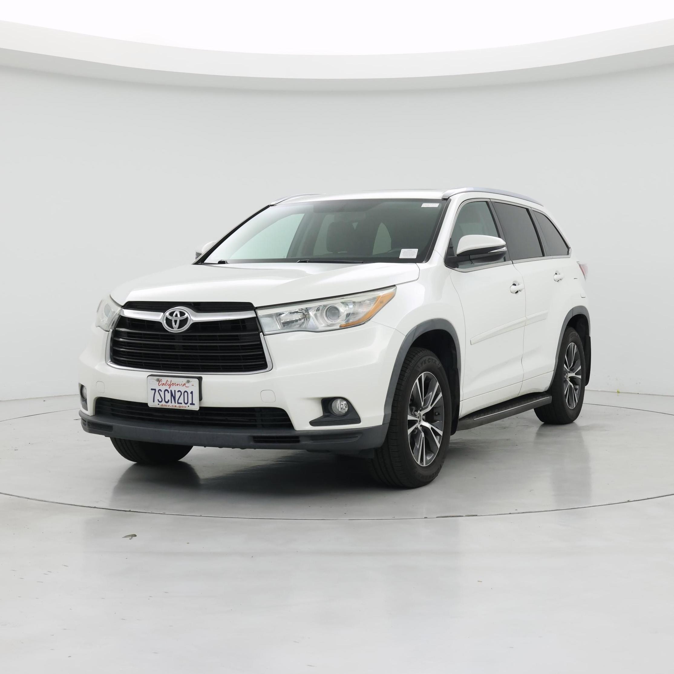 Thumbnail: 2016 Toyota Highlander - 4