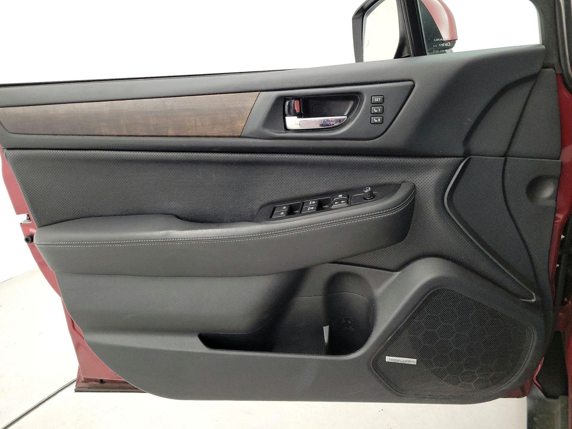 Thumbnail: 2016 Subaru Outback - 12