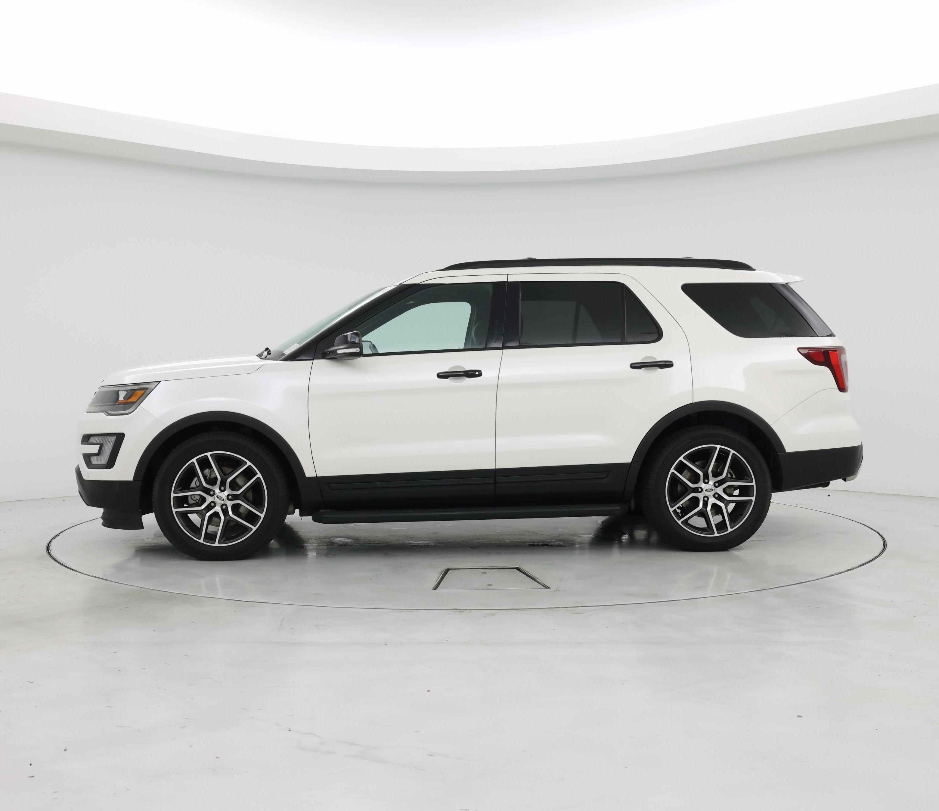 Thumbnail: 2017 Ford Explorer - 3