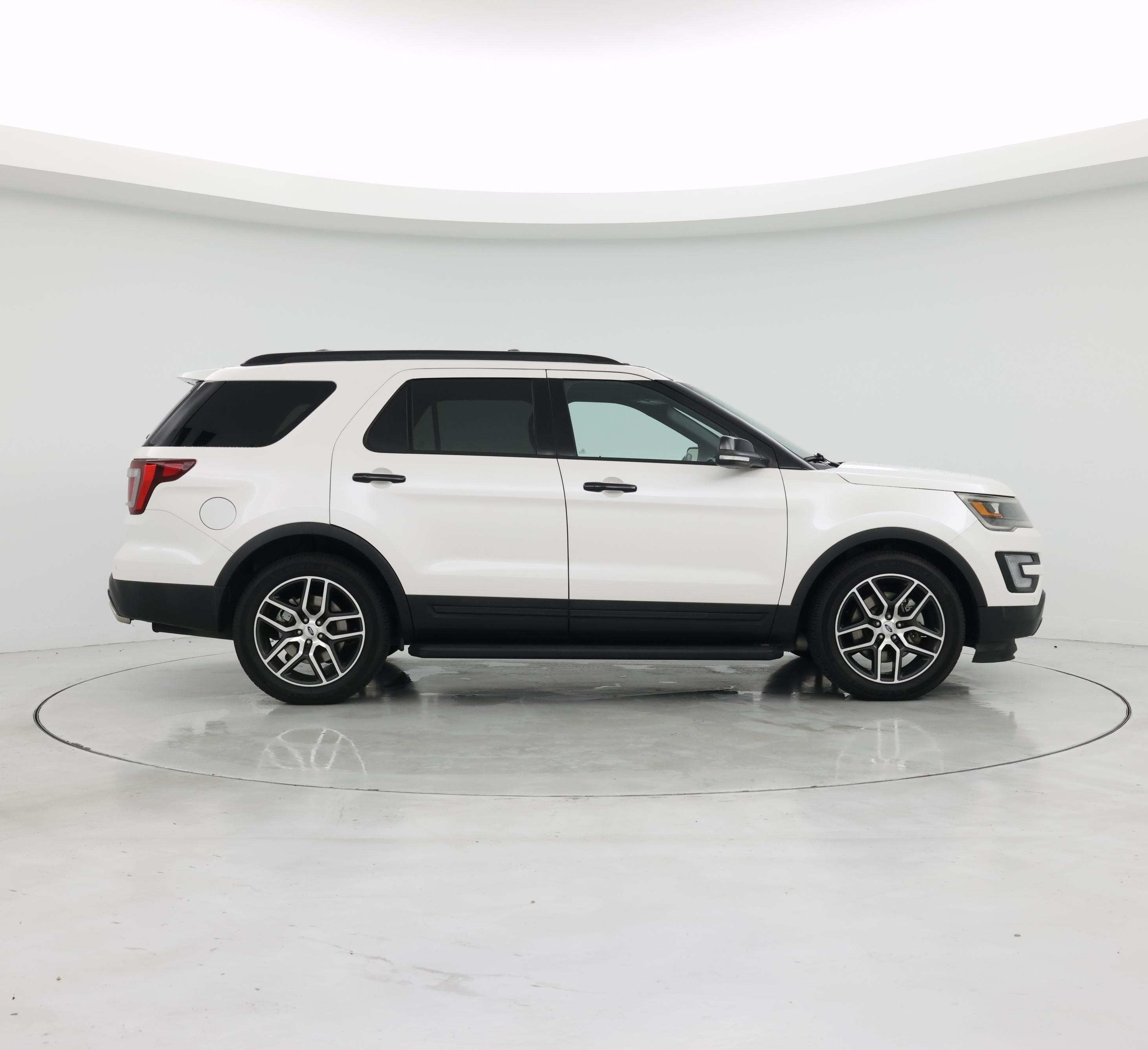 Thumbnail: 2017 Ford Explorer - 7