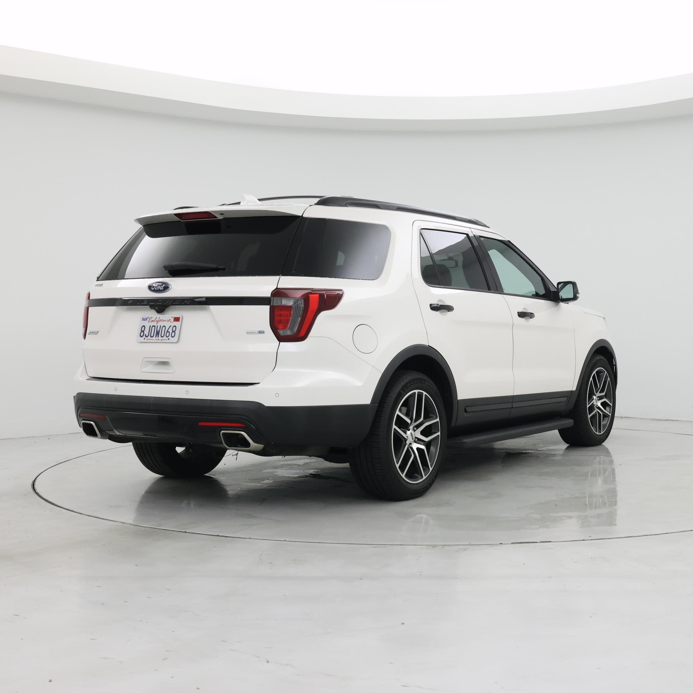 Thumbnail: 2017 Ford Explorer - 8