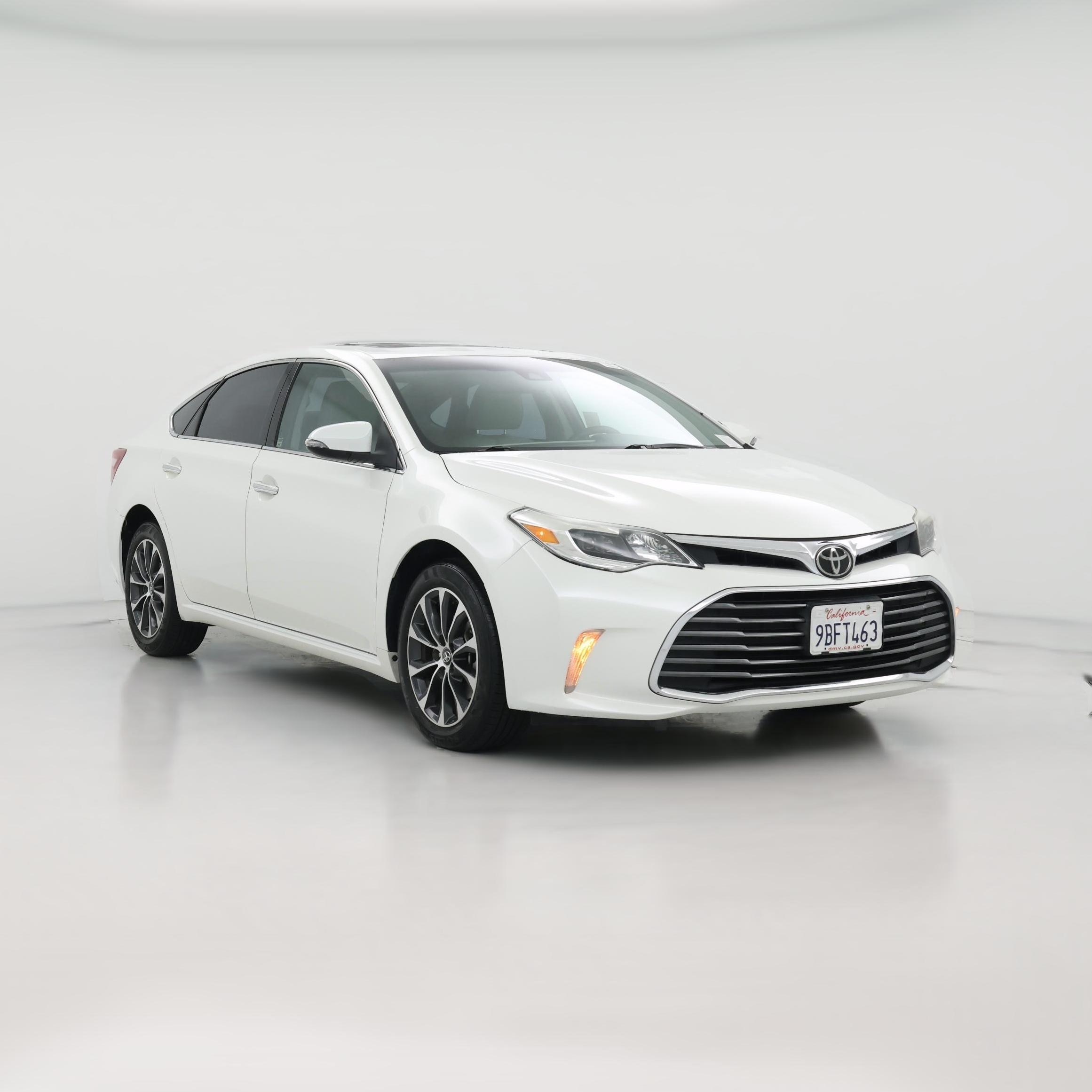 Thumbnail: 2017 Toyota Avalon - 1