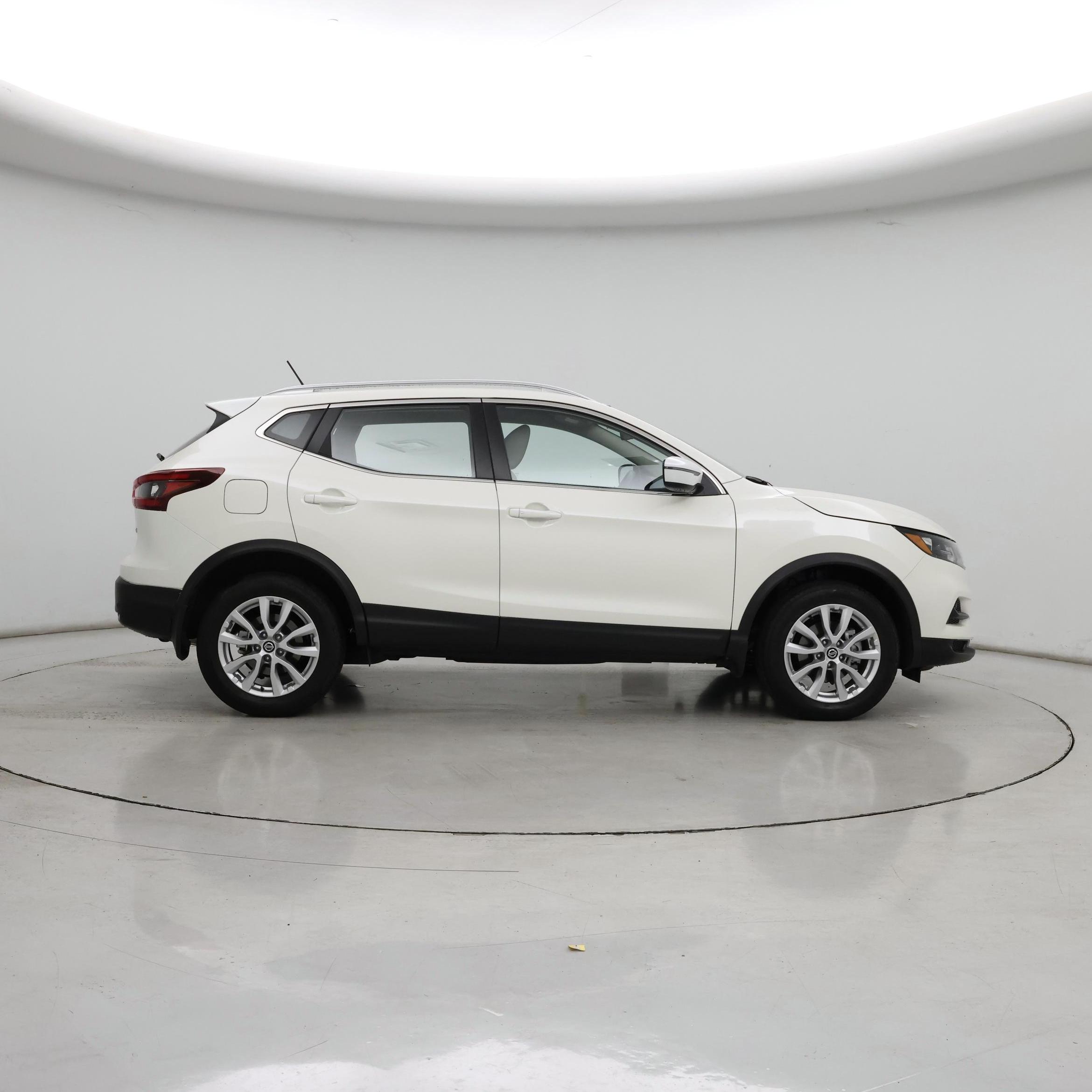 Thumbnail: 2020 Nissan Rogue Sport - 7