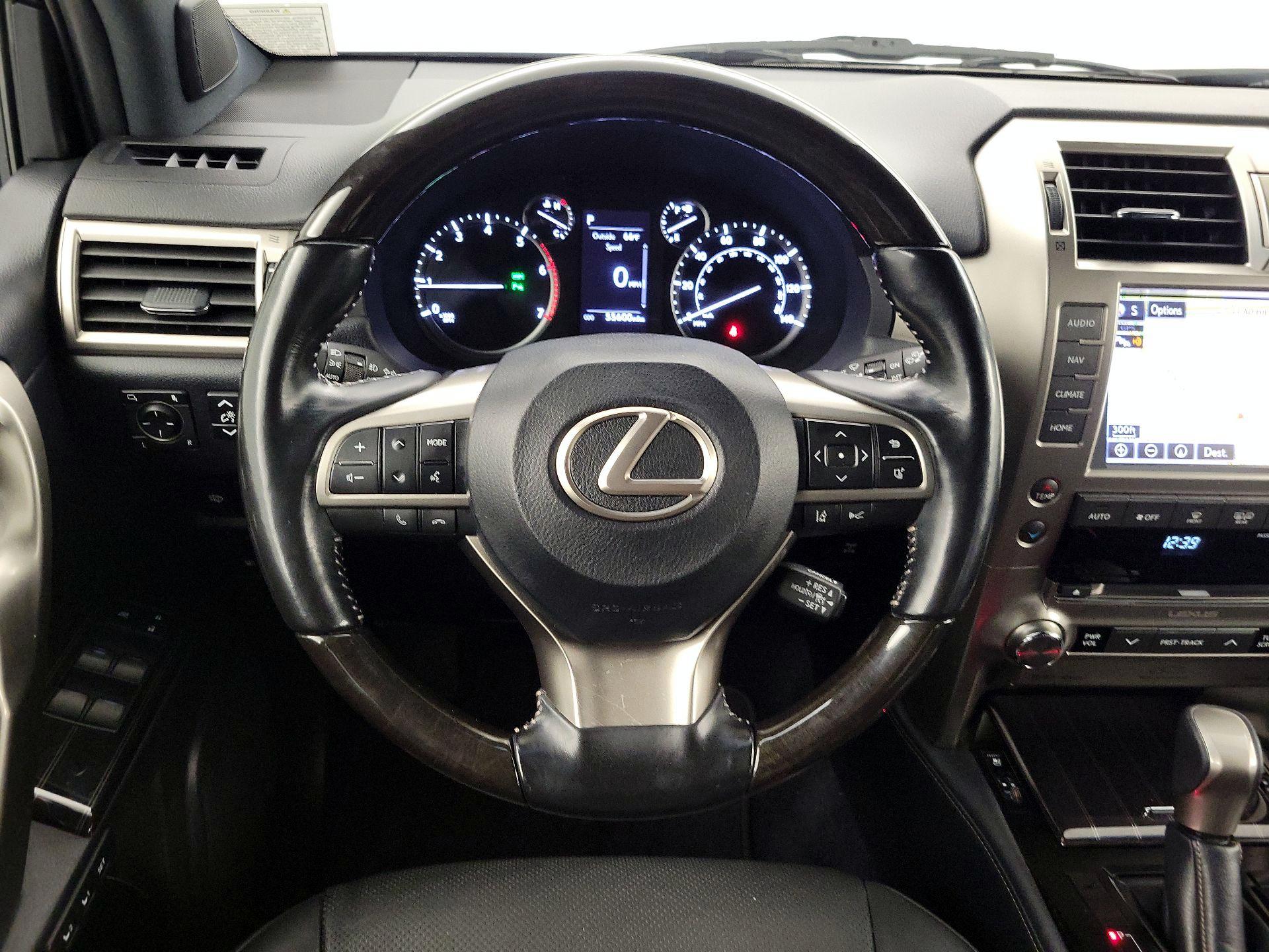 Thumbnail: 2021 Lexus GX - 10