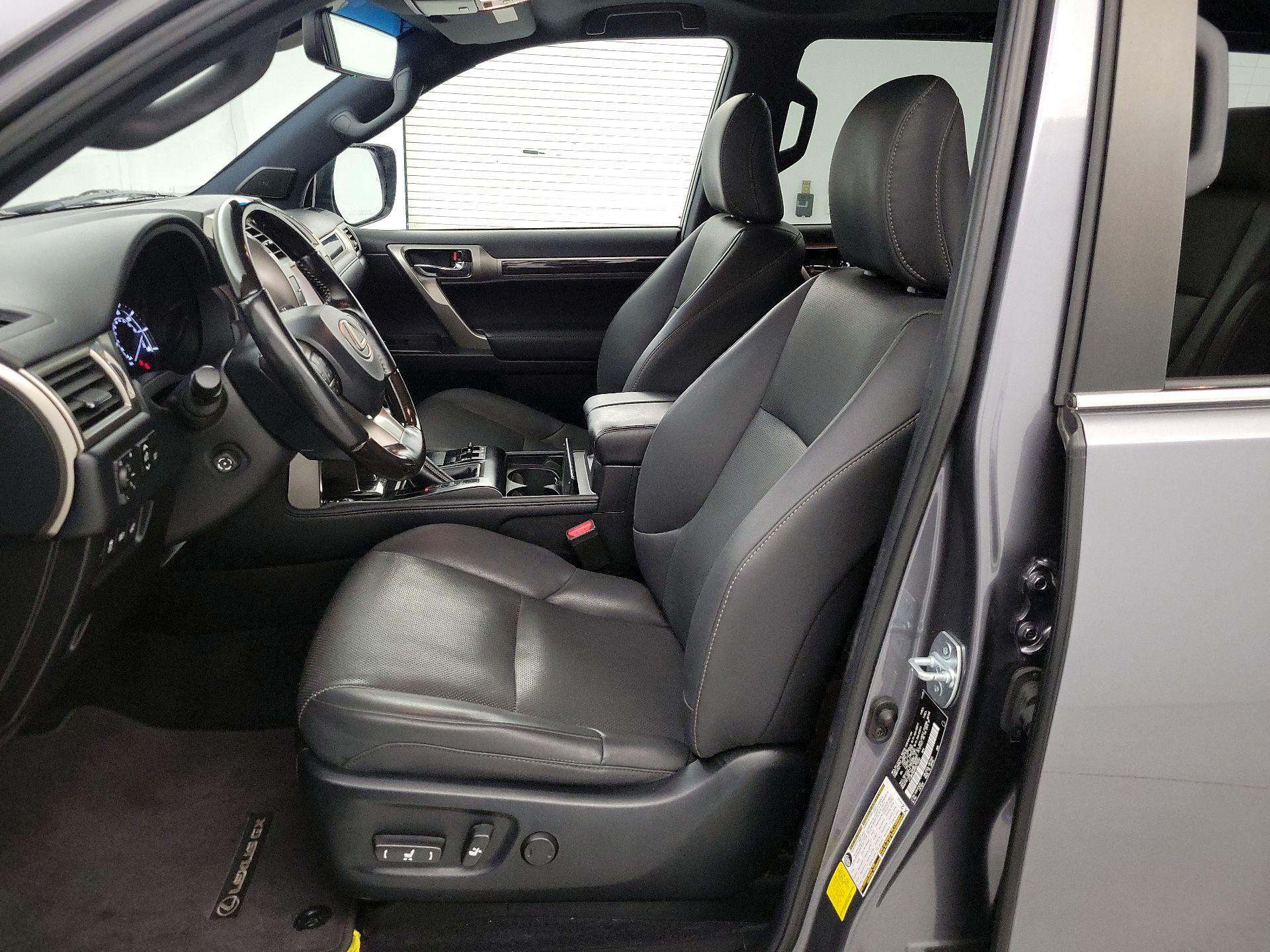 Thumbnail: 2021 Lexus GX - 11