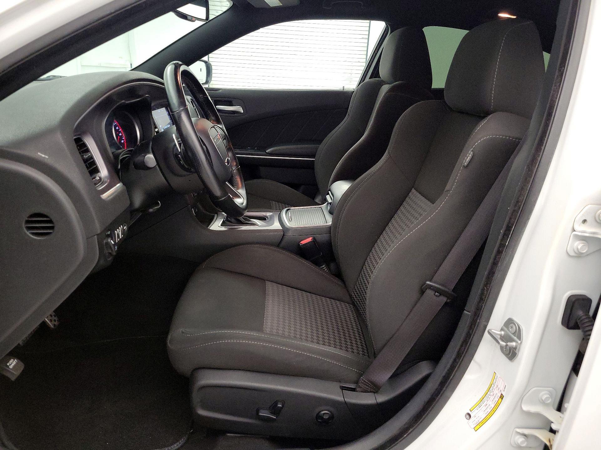 Thumbnail: 2019 Dodge Charger - 11