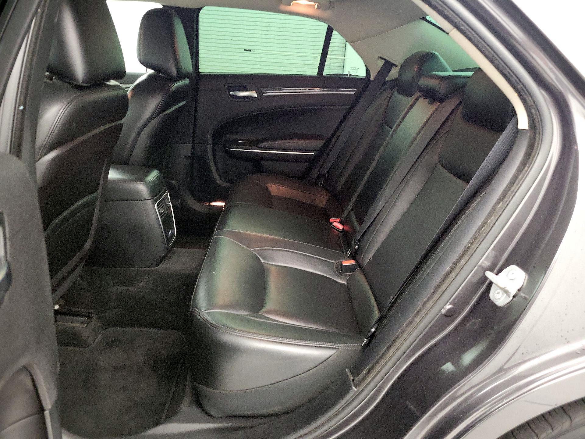 Thumbnail: 2016 Chrysler 300 - 17