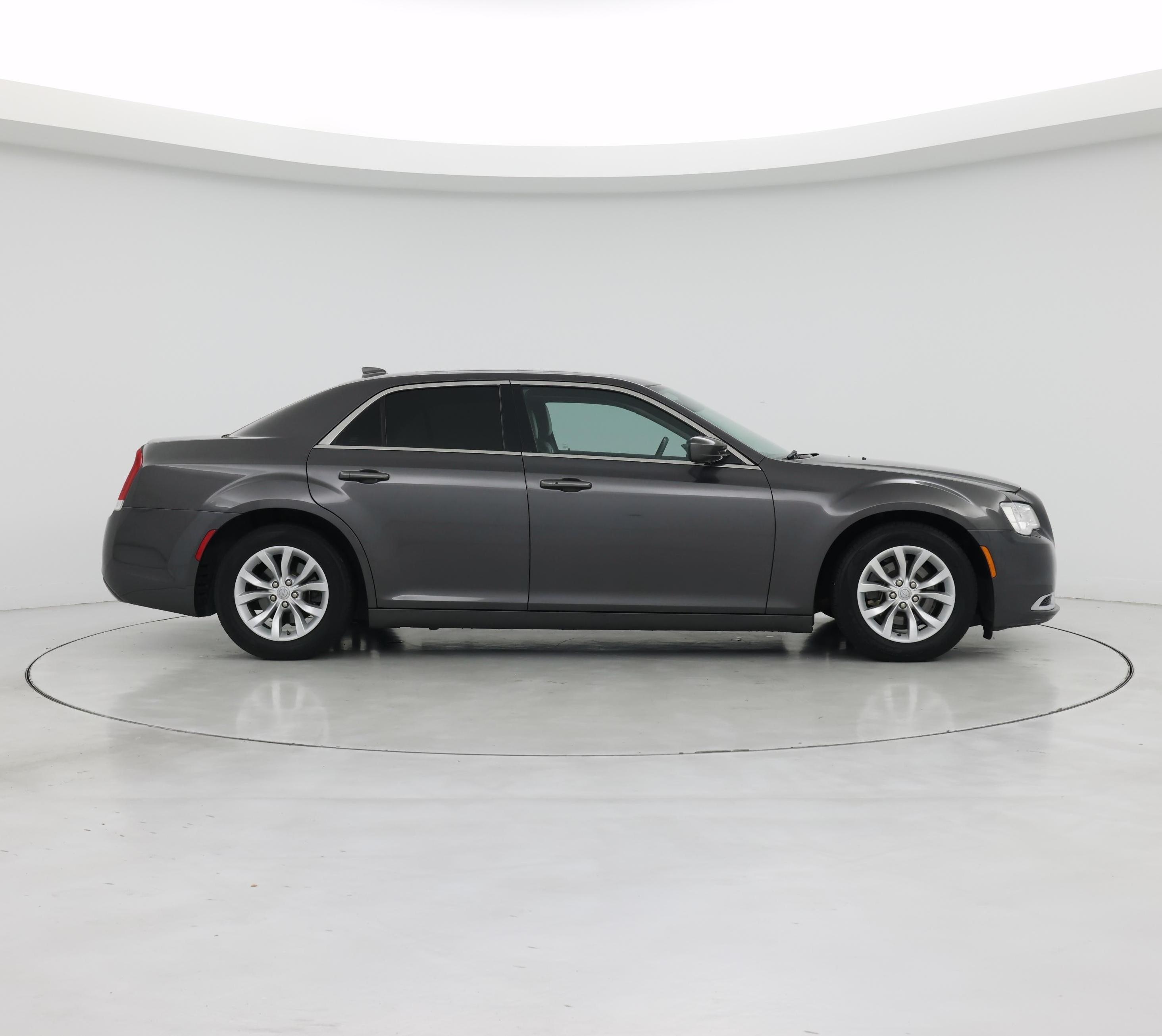 Thumbnail: 2016 Chrysler 300 - 7