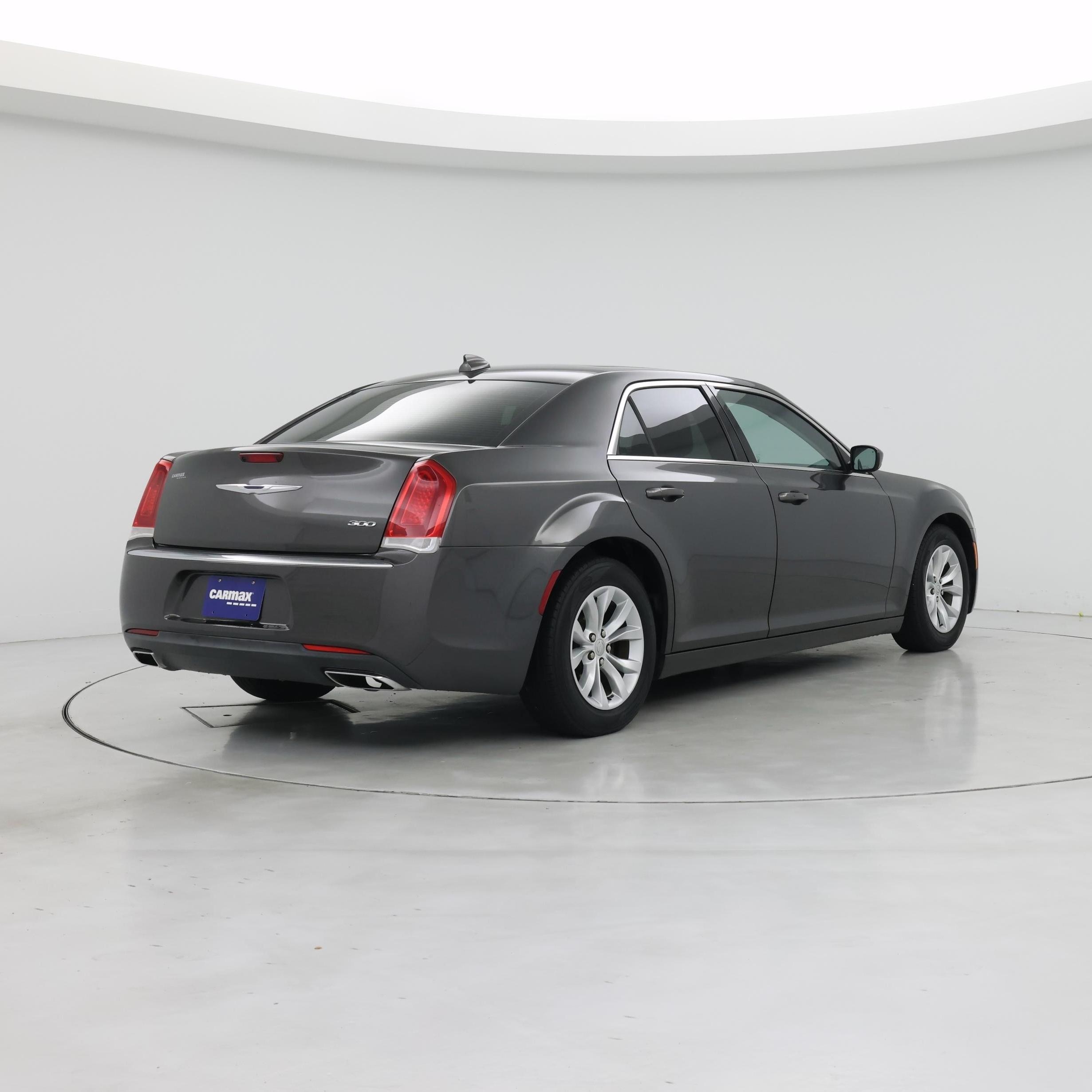 Thumbnail: 2016 Chrysler 300 - 8
