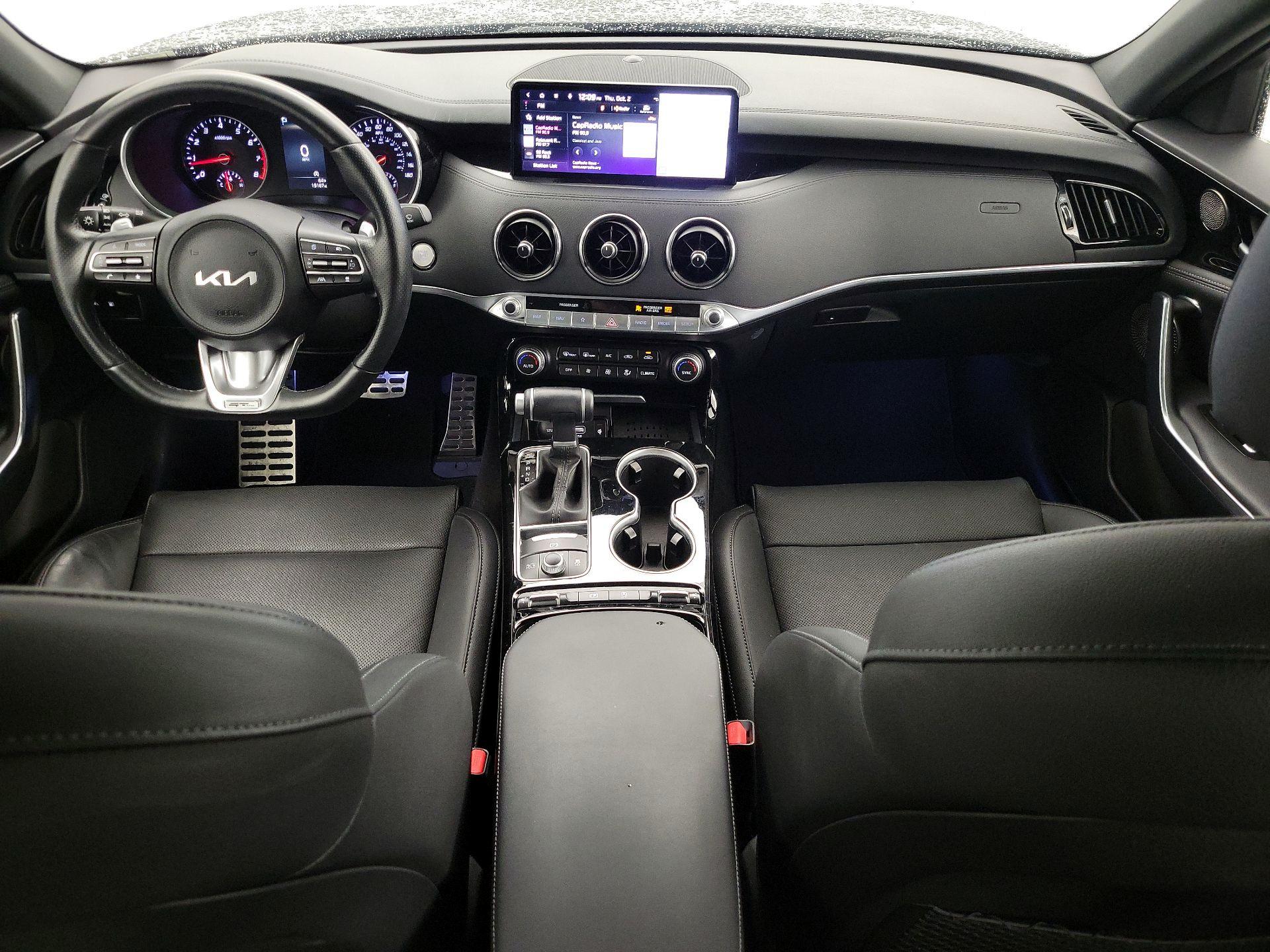 Thumbnail: 2023 Kia Stinger - 9