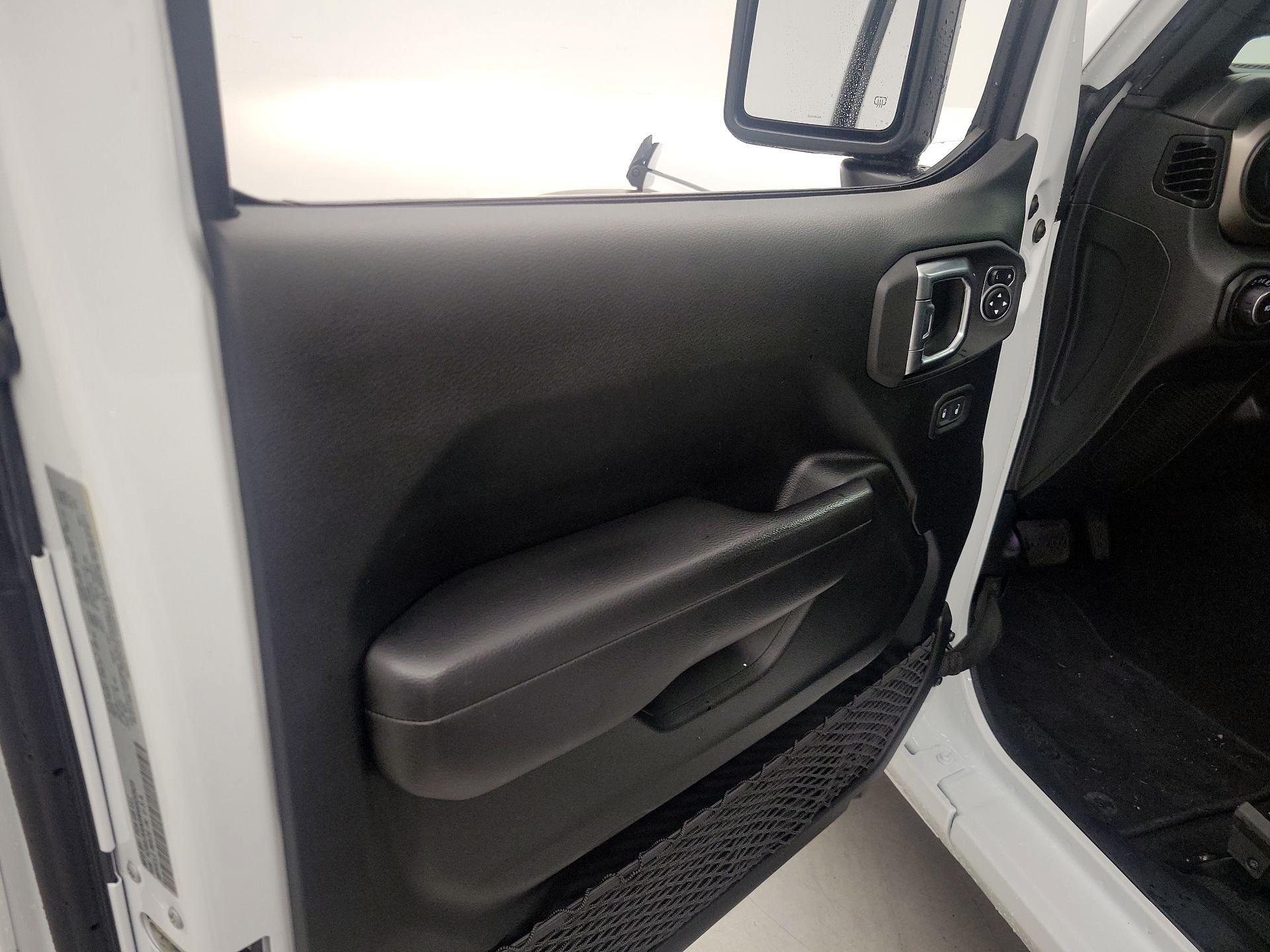 Thumbnail: 2021 Jeep Wrangler - 12