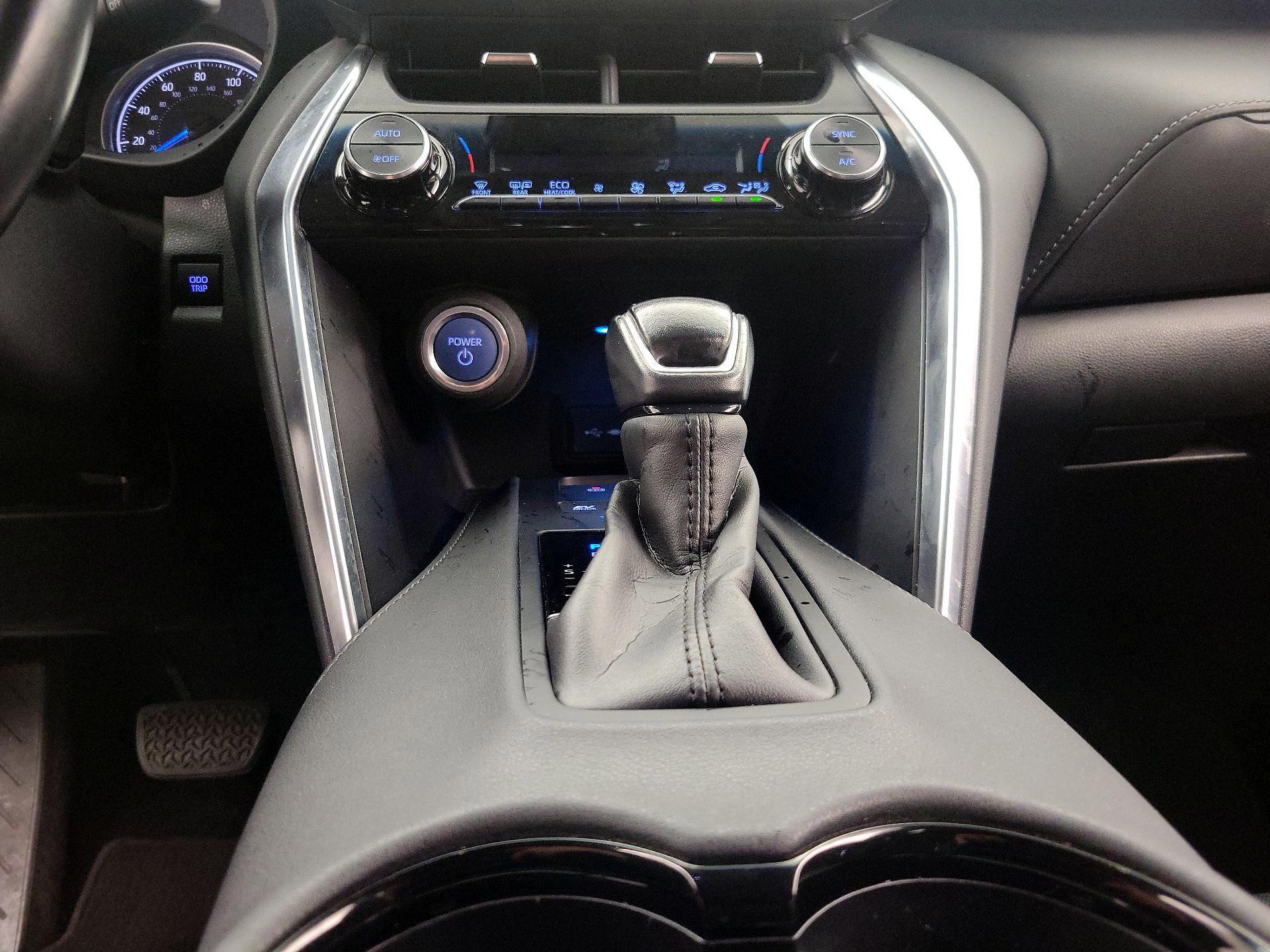 Thumbnail: 2021 Toyota Venza - 17