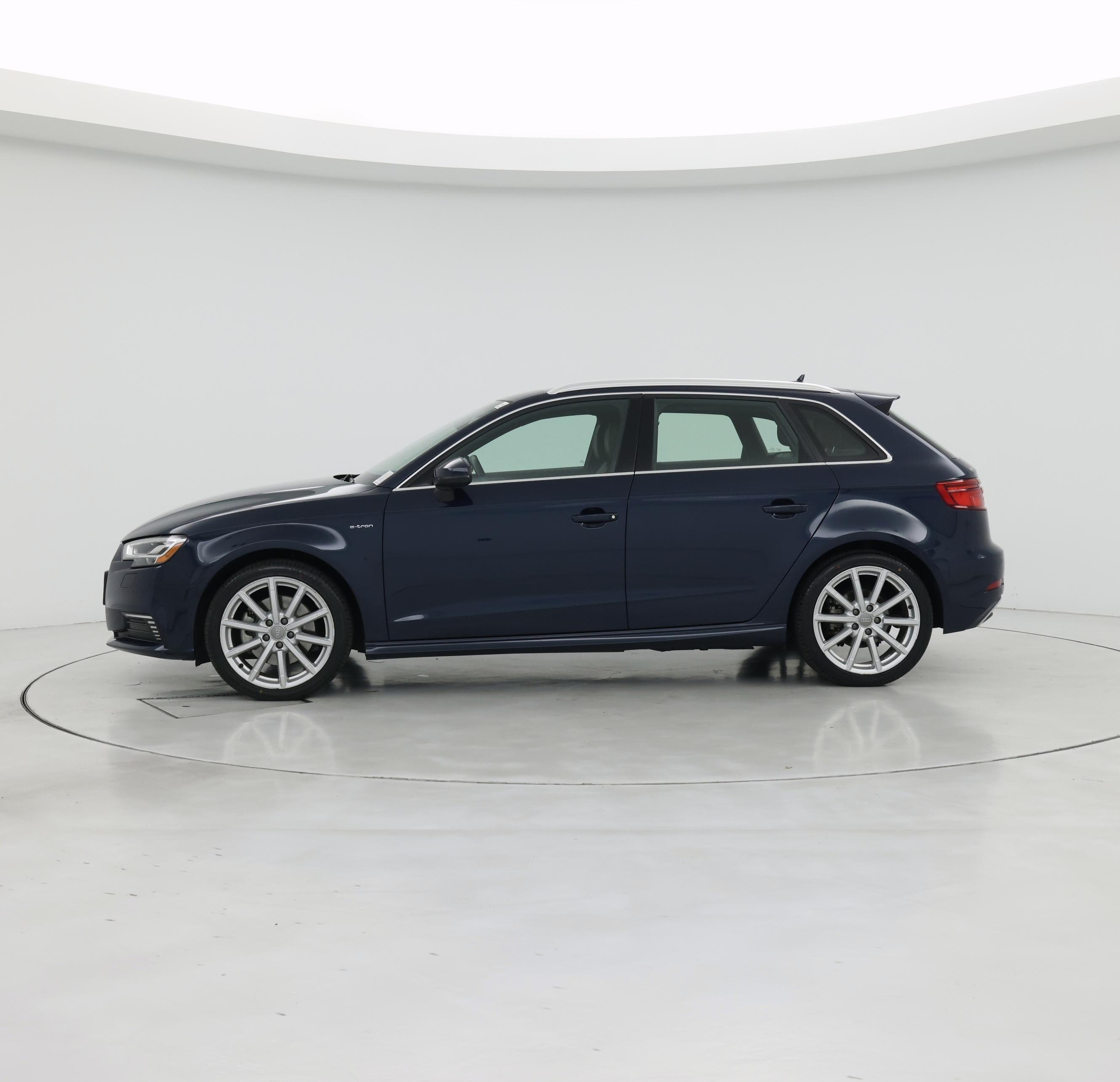 Thumbnail: 2018 Audi A3 - 3