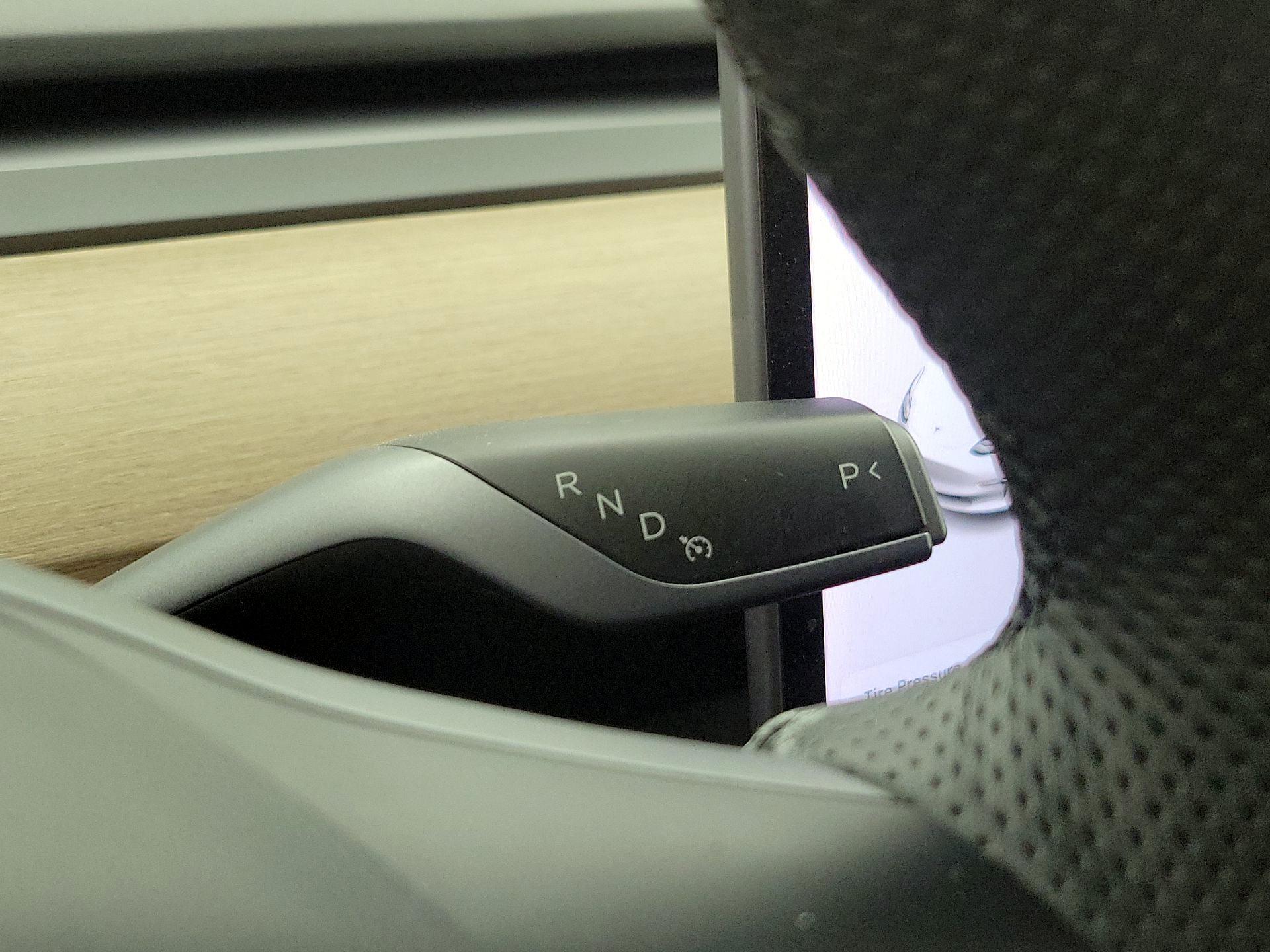 Thumbnail: 2021 Tesla Model 3 - 17