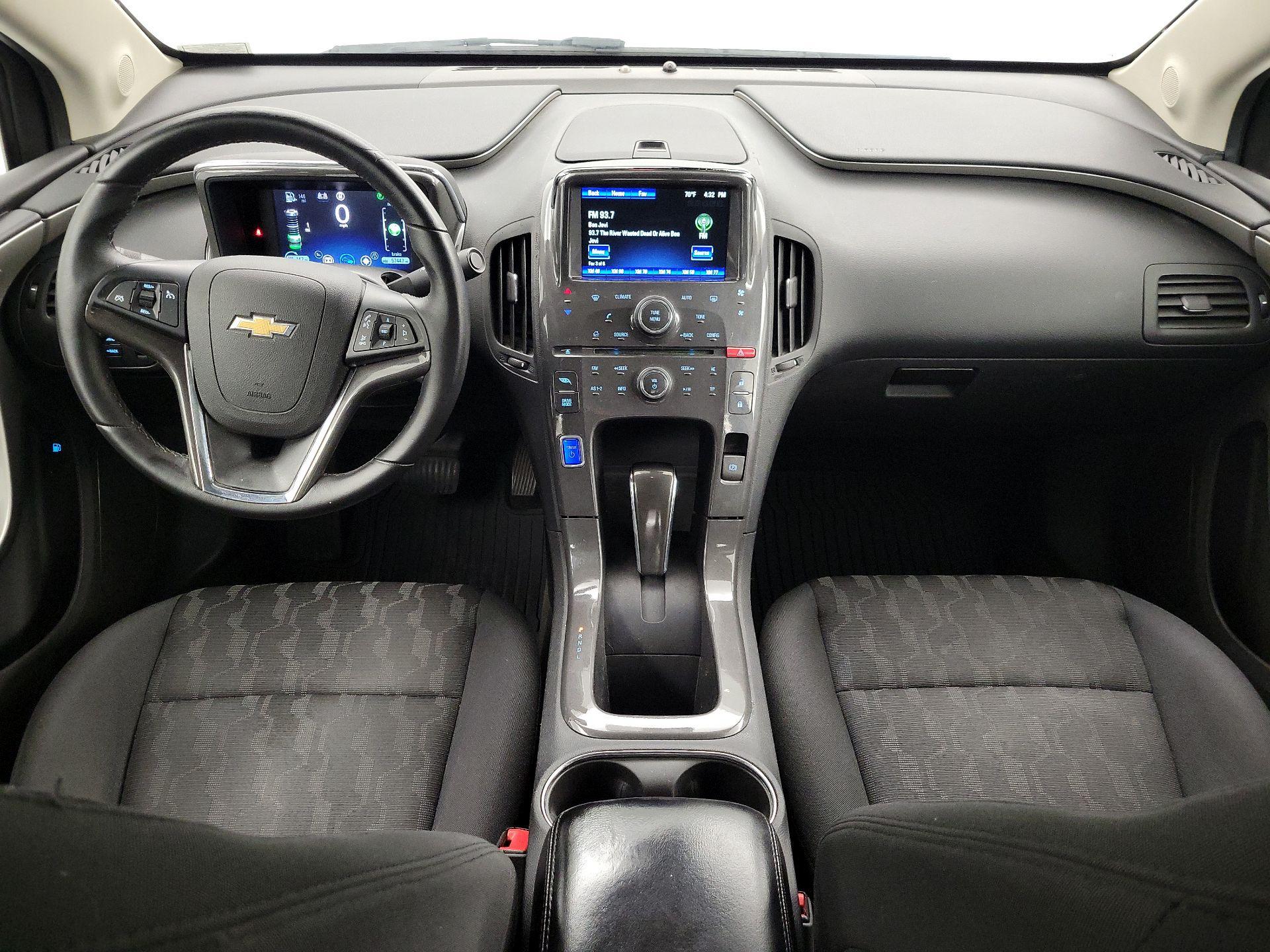 Thumbnail: 2015 Chevrolet Volt - 9