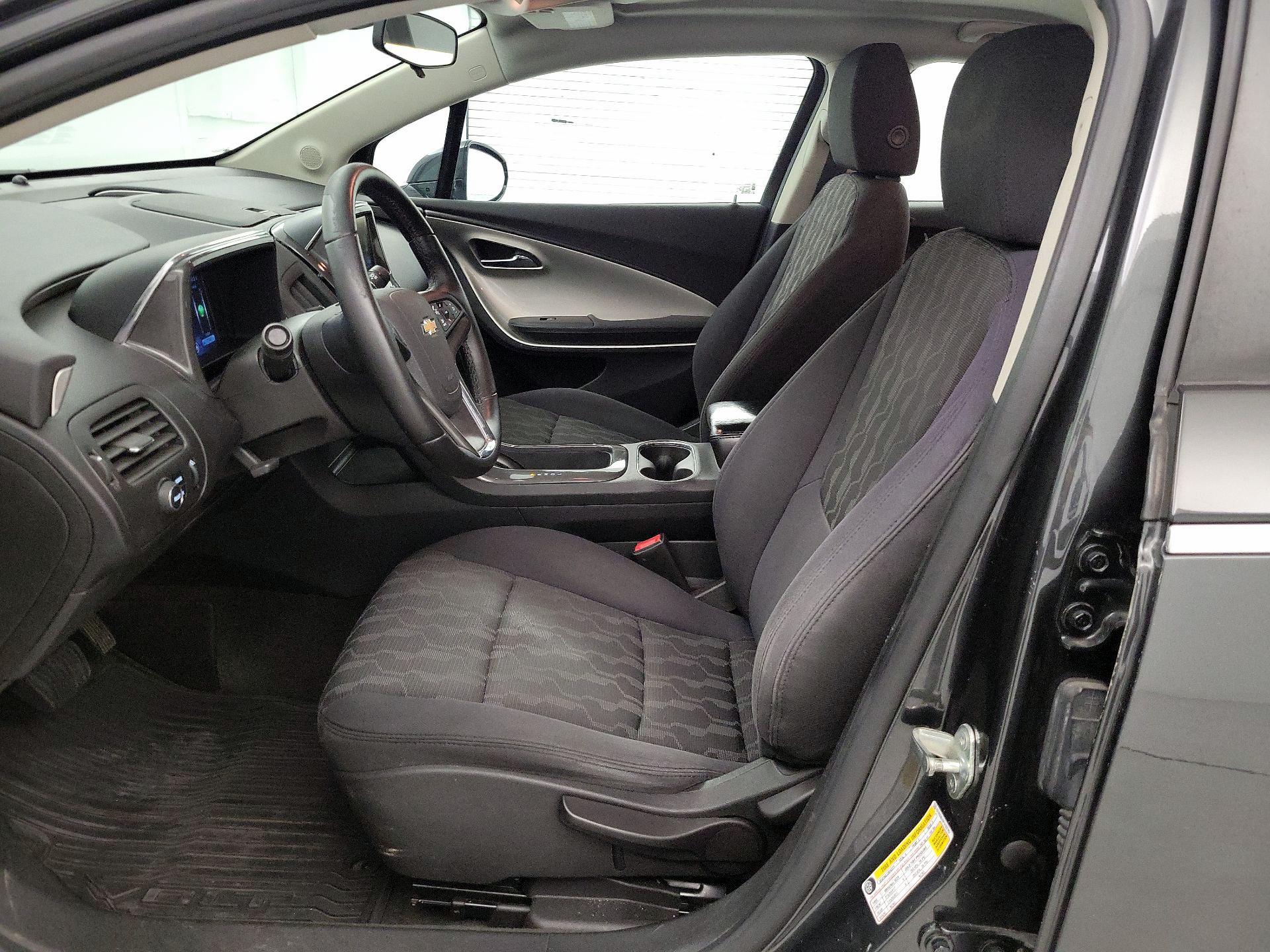 Thumbnail: 2015 Chevrolet Volt - 11