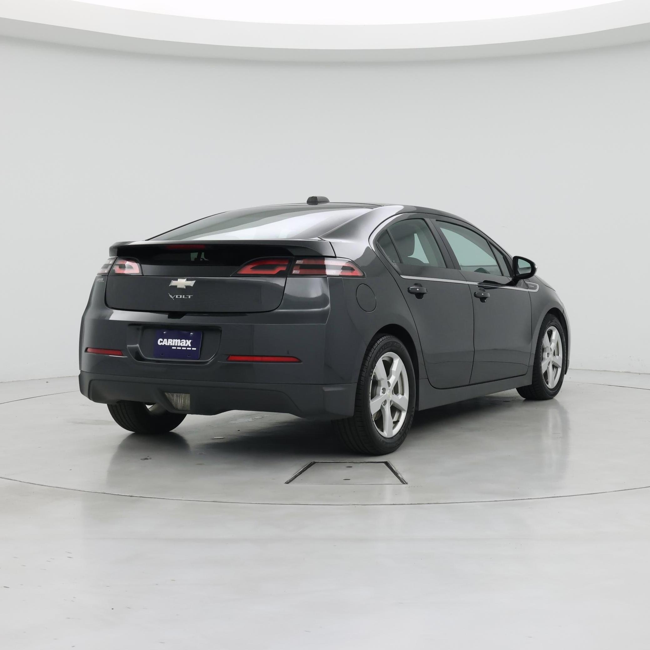 Thumbnail: 2015 Chevrolet Volt - 8