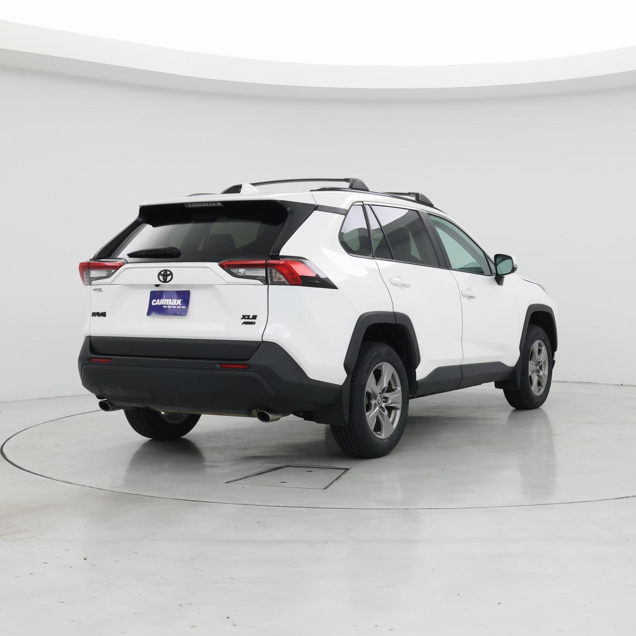 Thumbnail: 2023 Toyota RAV4 - 8