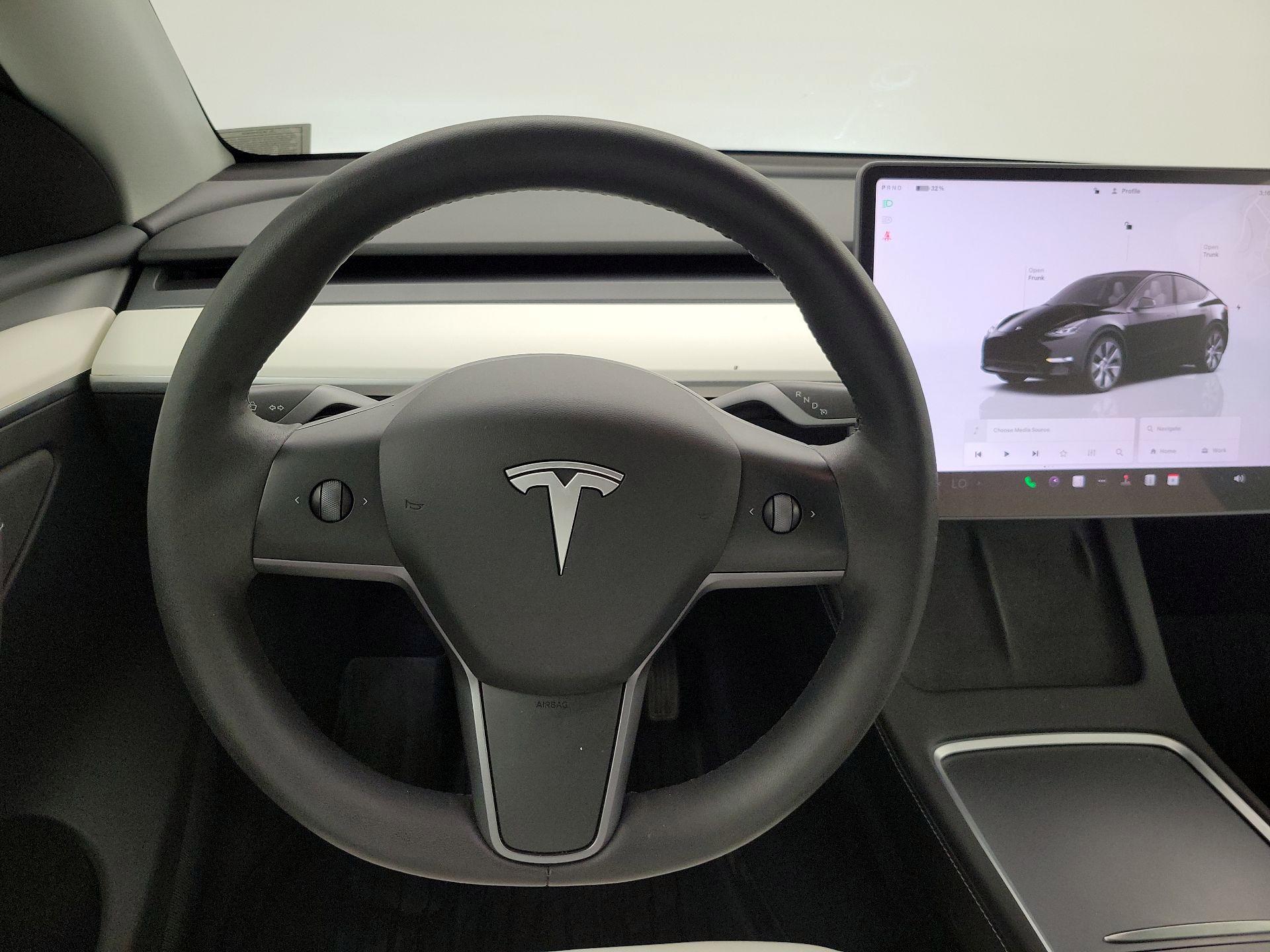 Thumbnail: 2022 Tesla Model Y - 10